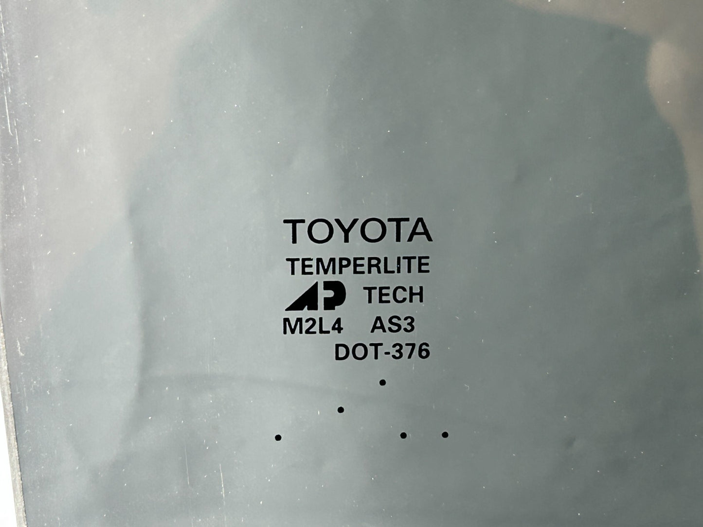 03-06 Toyota Tundra Double Cab Rear Right Side Door Window Glass OEM 68103-0C040