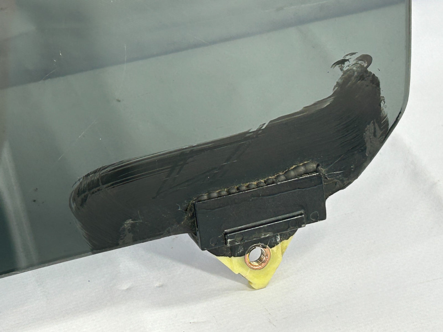 03-06 Toyota Tundra Double Cab Rear Right Side Door Window Glass OEM 68103-0C040