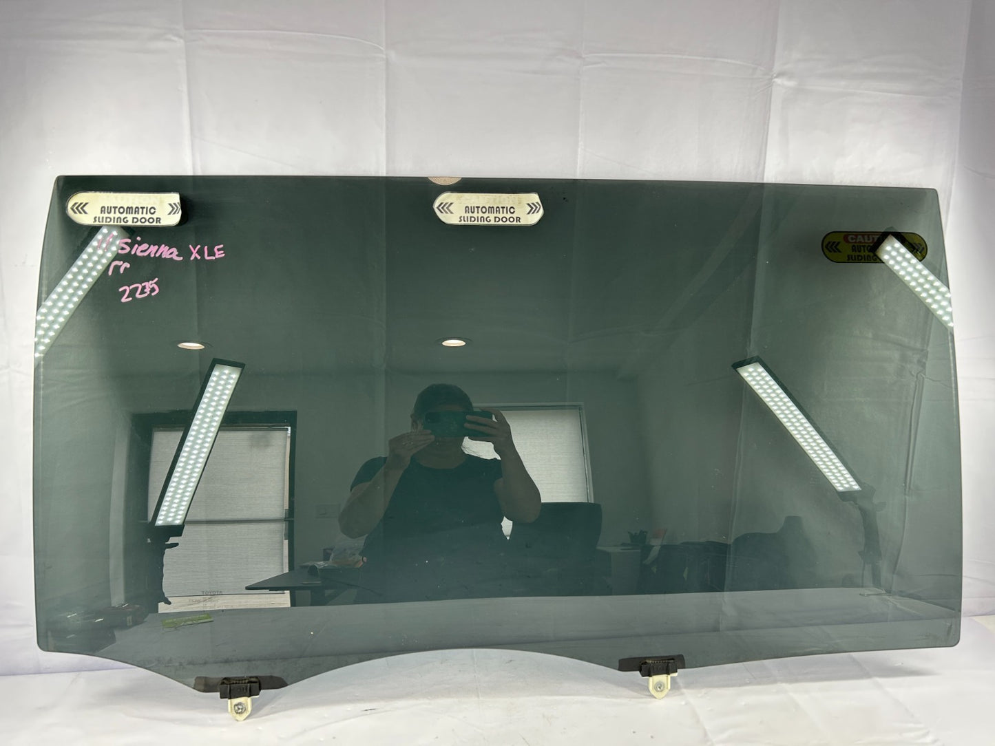 2011-2014 Toyota Sienna Rear Right Passenger Side Door Window Glass 62750-08050
