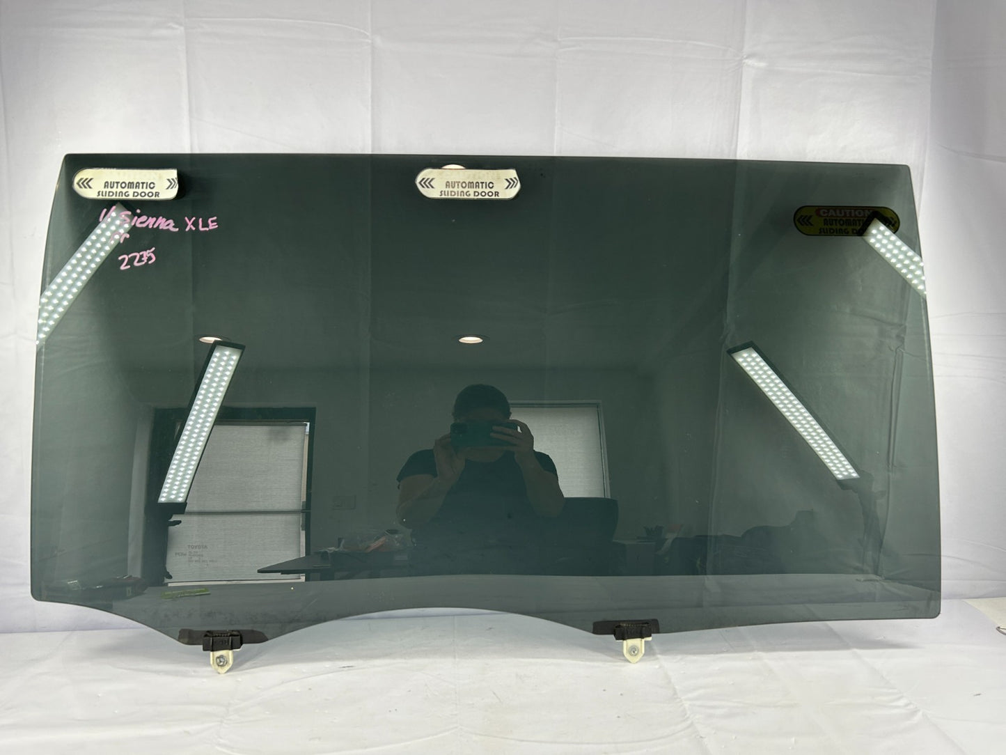 2011-2014 Toyota Sienna Rear Right Passenger Side Door Window Glass 62750-08050