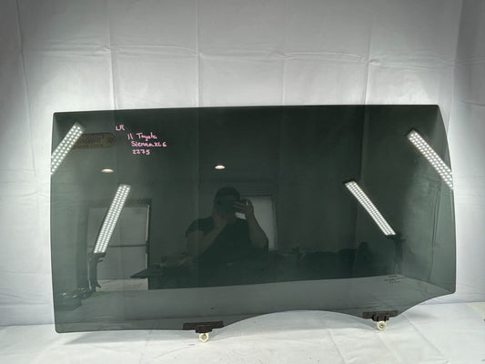 2011-2014 Toyota Sienna Rear Left Driver Side Door Window Glass OEM 62760-08050