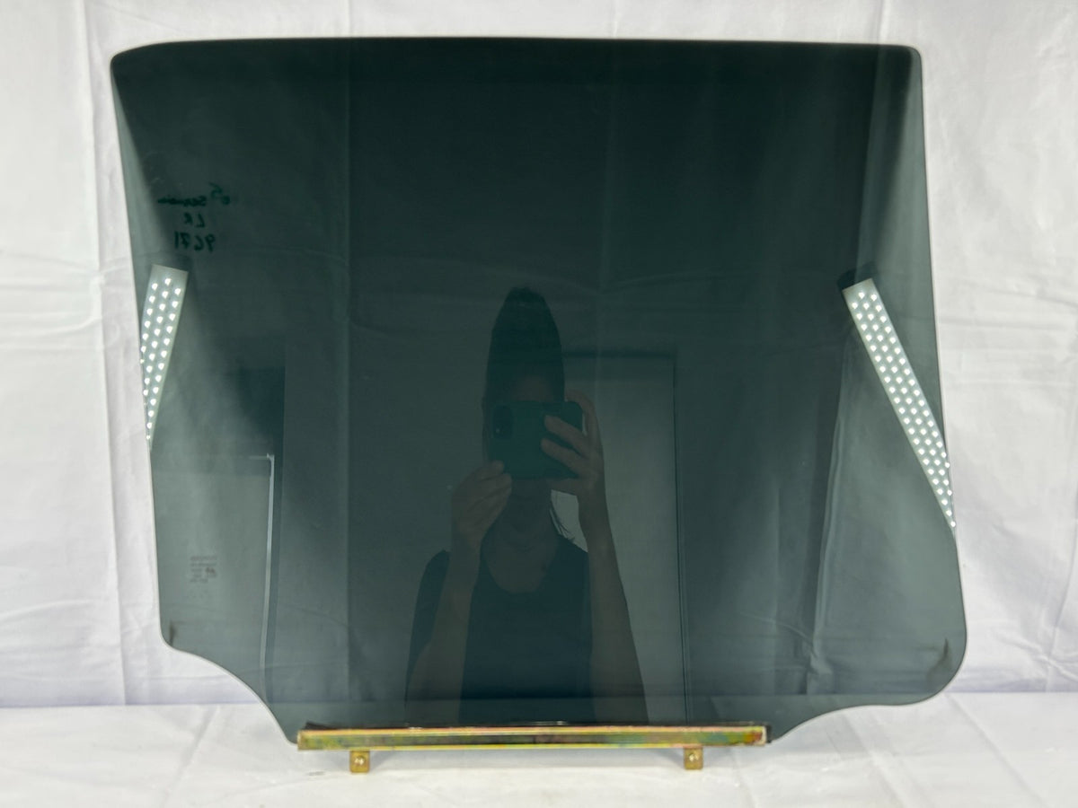 2001-2007 Toyota Sequoia Rear Left Driver Side Door Window Glass OEM 68104-0C020