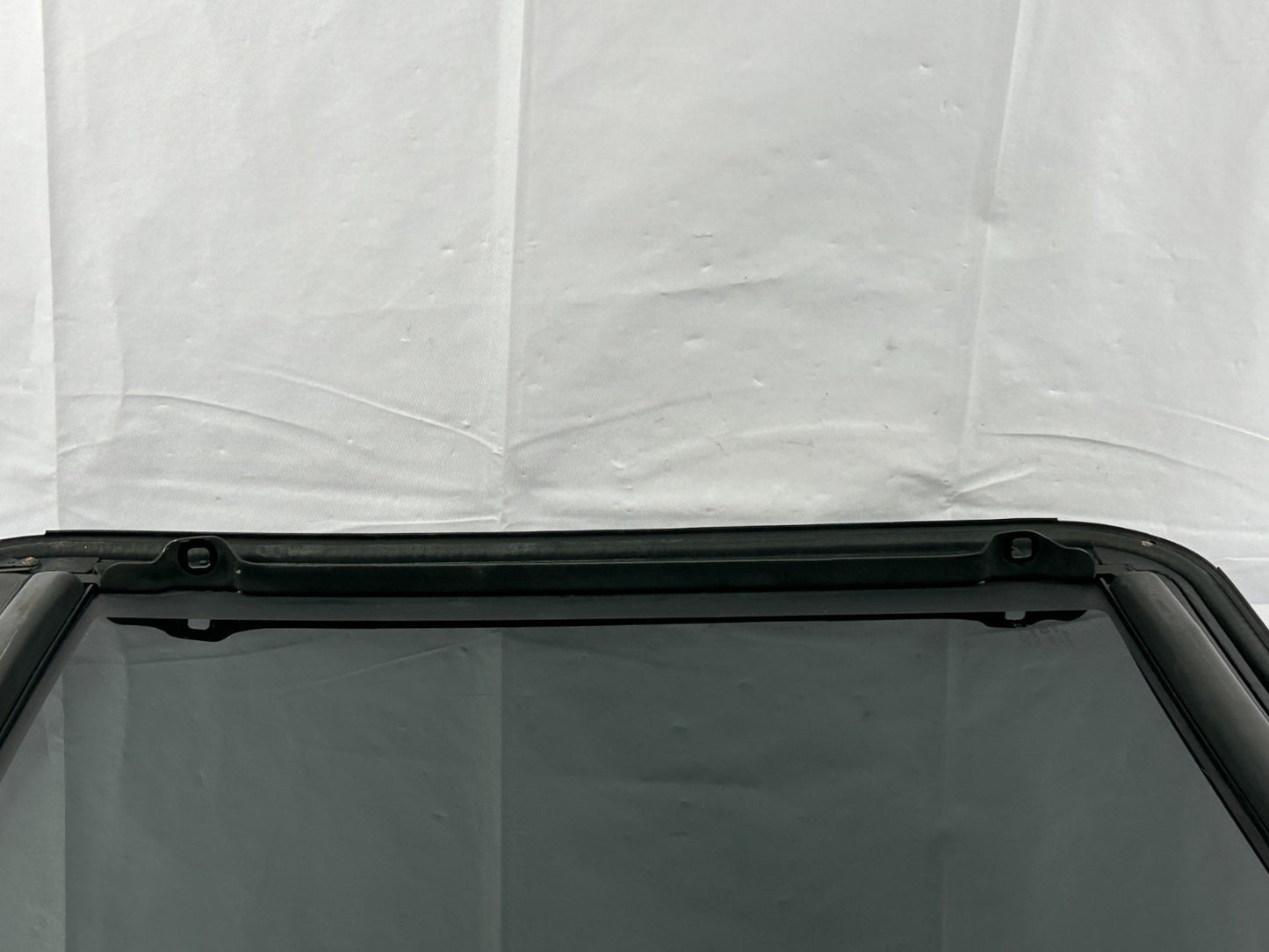 01-07 Toyota Sequoia Tundra Sunroof Moonroof Roof Window Glass OEM 63201-0C010