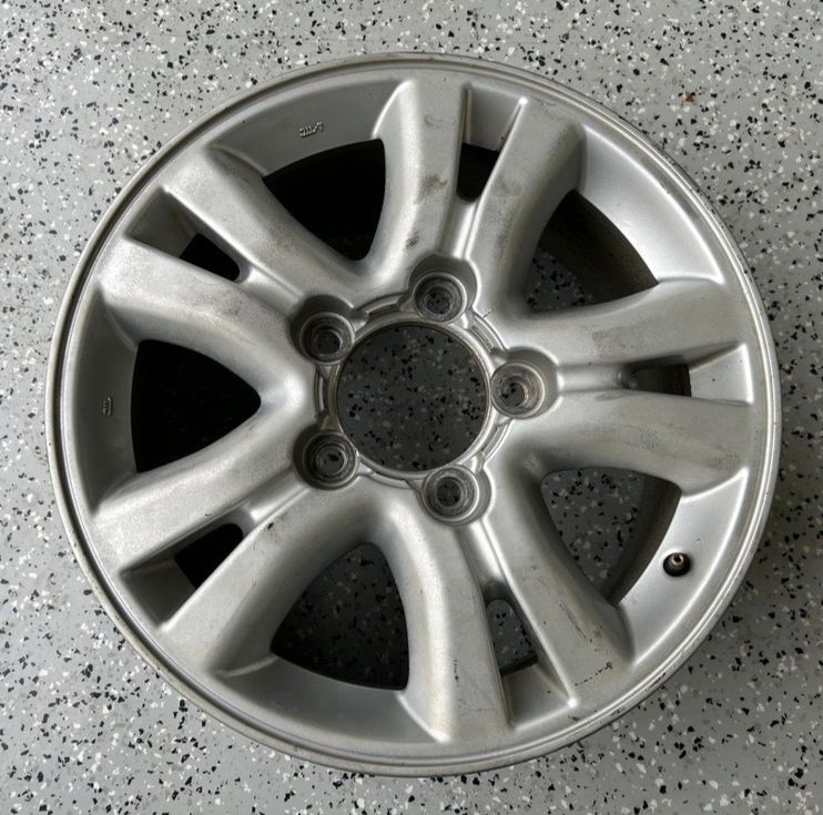 2003-2004 Lexus LX470 18x8 Aluminum Alloy Silver 5 Spoke OEM