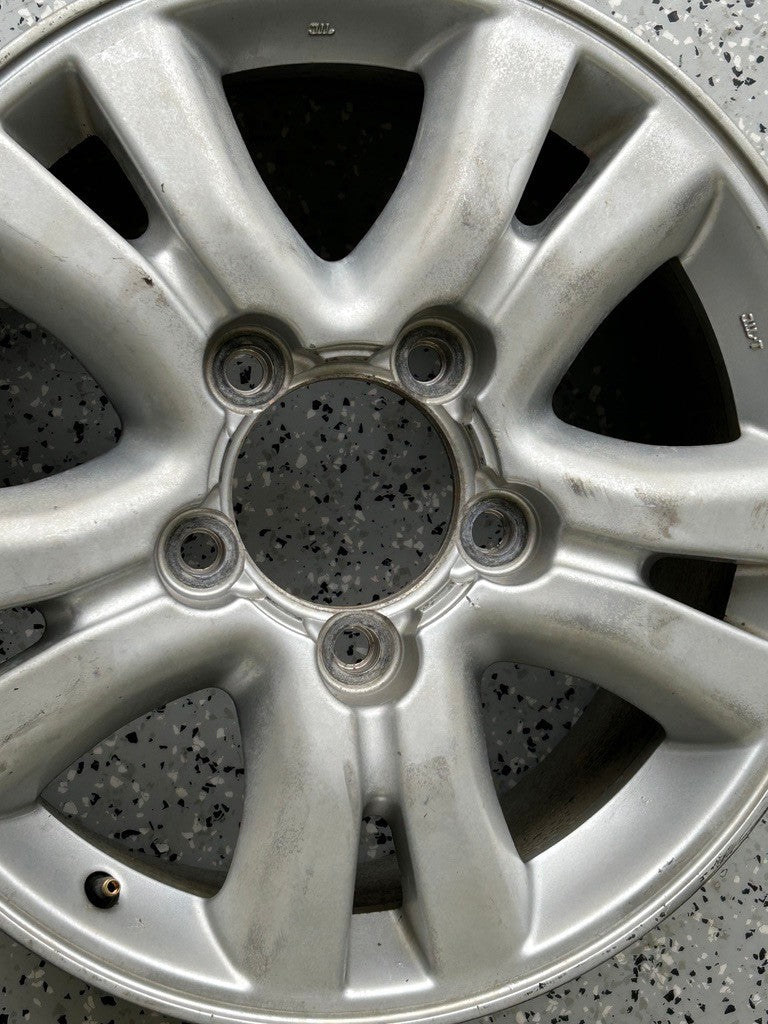 2003-2004 Lexus LX470 18x8 Aluminum Alloy Silver 5 Spoke OEM