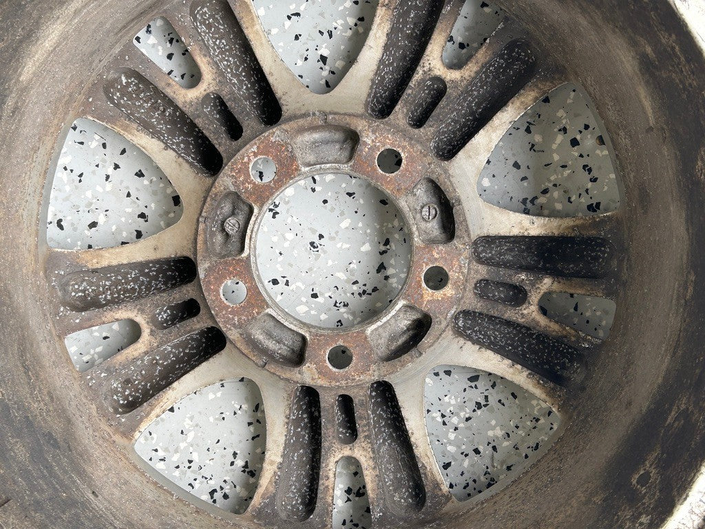 2003-2004 Lexus LX470 18x8 Aluminum Alloy Silver 5 Spoke OEM