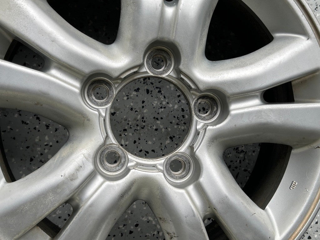 2003-2004 Lexus LX470 18x8 Aluminum Alloy Silver 5 Spoke OEM