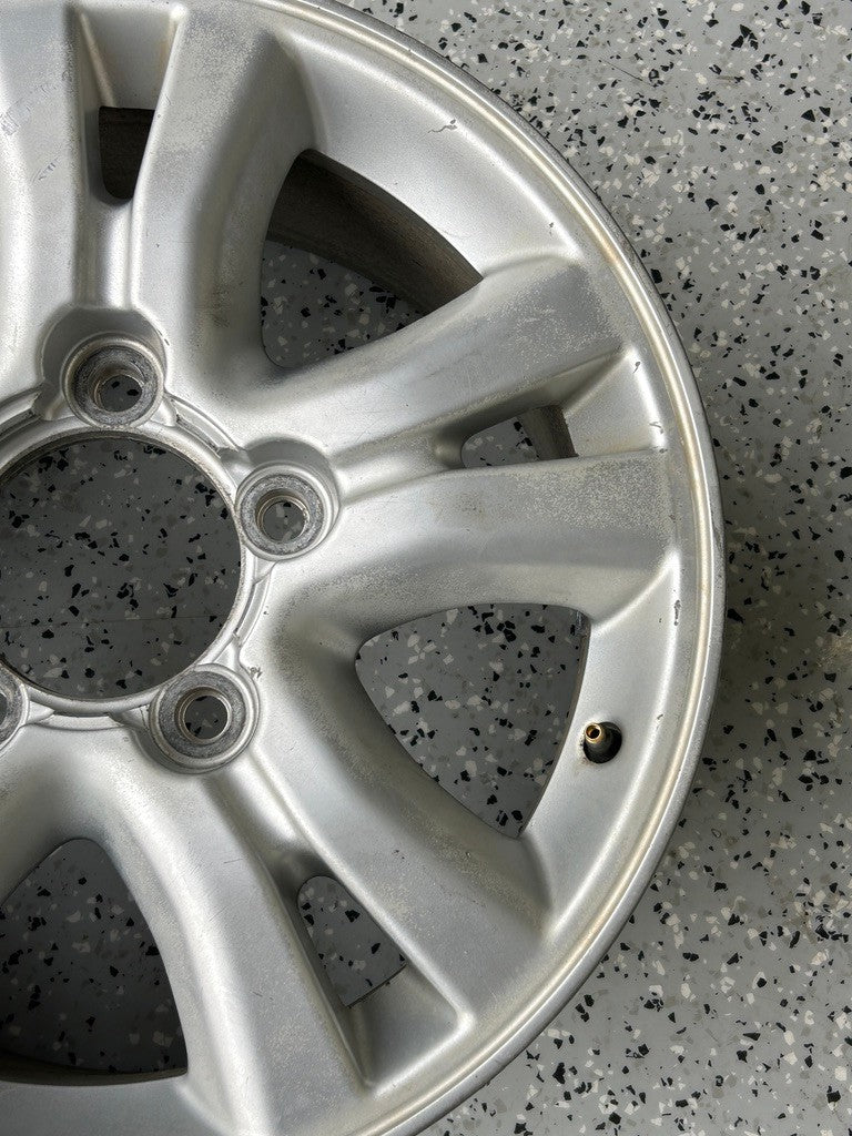 2003-2004 Lexus LX470 18x8 Aluminum Alloy Silver 5 Spoke OEM