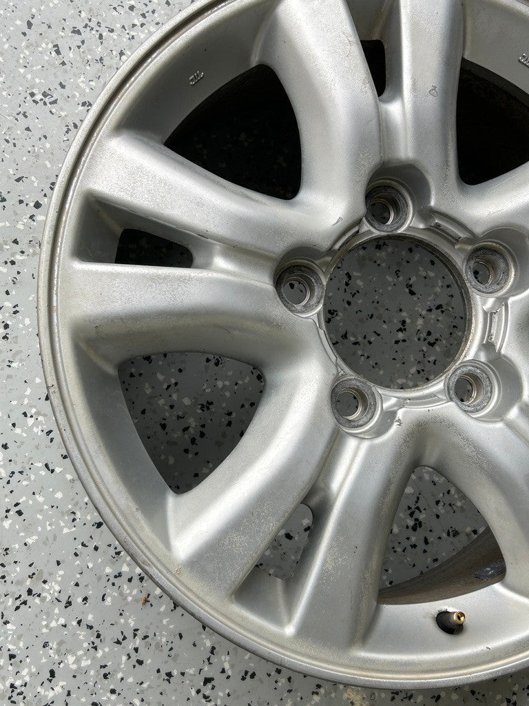 2003-2004 Lexus LX470 18x8 Aluminum Alloy Silver 5 Spoke OEM