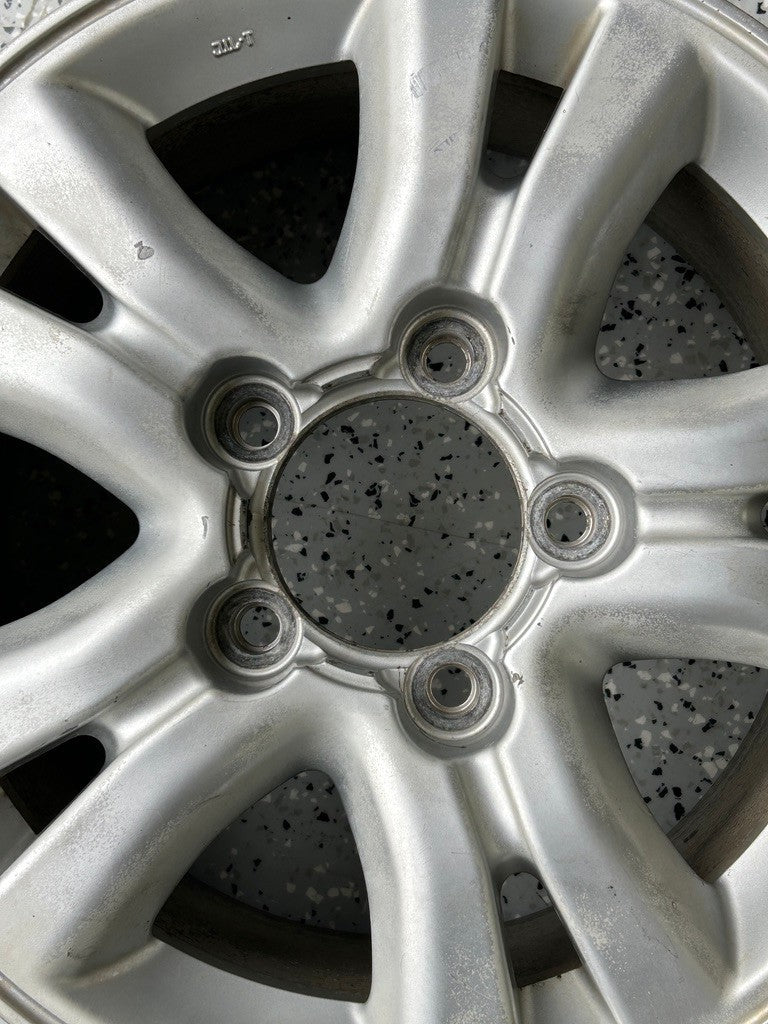 2003-2004 Lexus LX470 18x8 Aluminum Alloy Silver 5 Spoke OEM