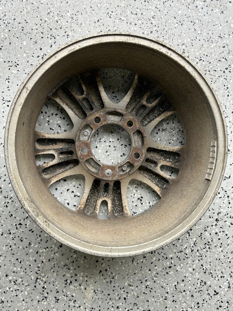 2003-2004 Lexus LX470 18x8 Aluminum Alloy Silver 5 Spoke OEM