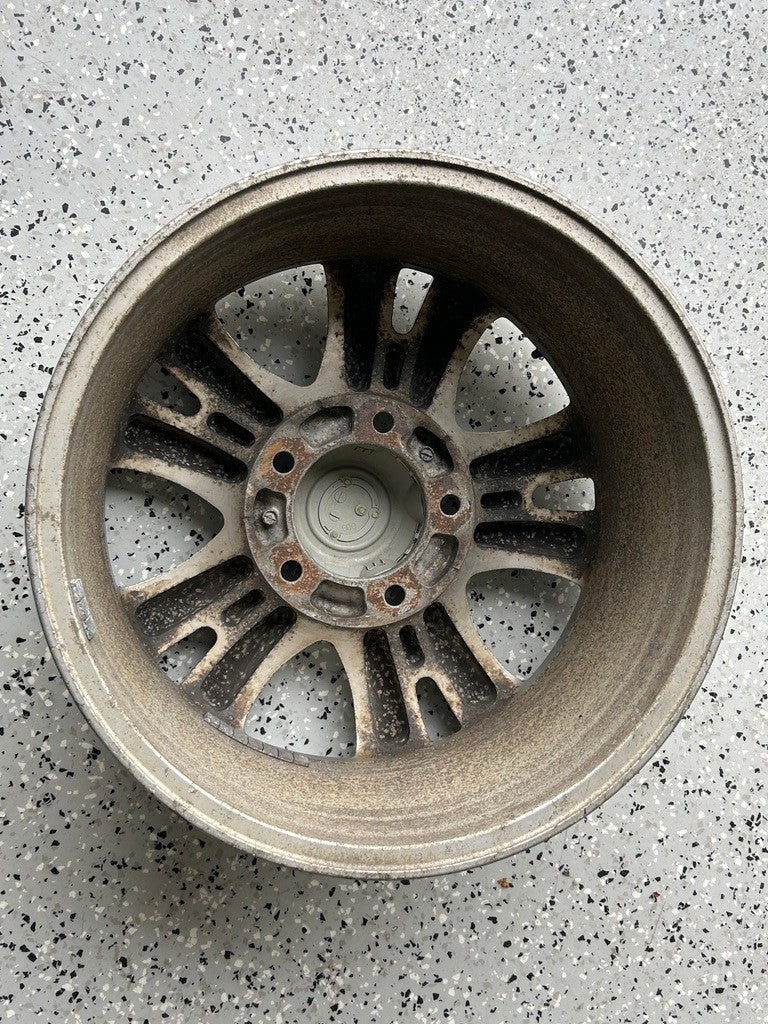 2003-2004 Lexus LX470 18x8 Aluminum Alloy Silver 5 Spoke OEM