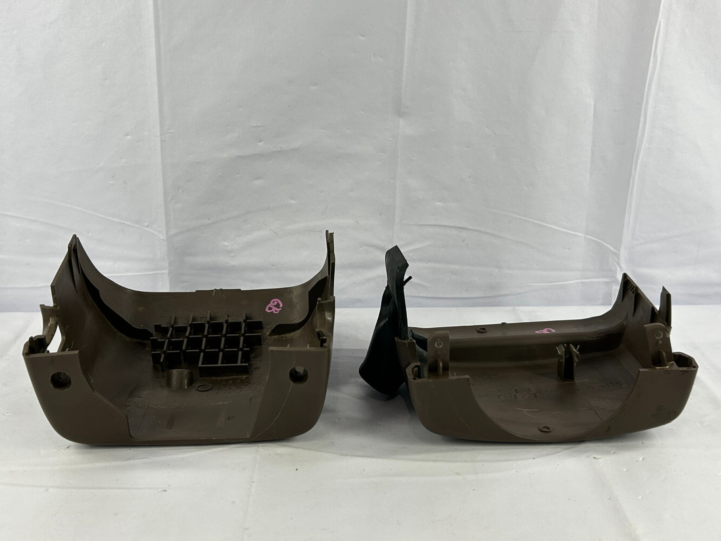 00-05 Toyota Tundra Sequoia Steering Column Upper & Lower Cover OEM 45286-0C010