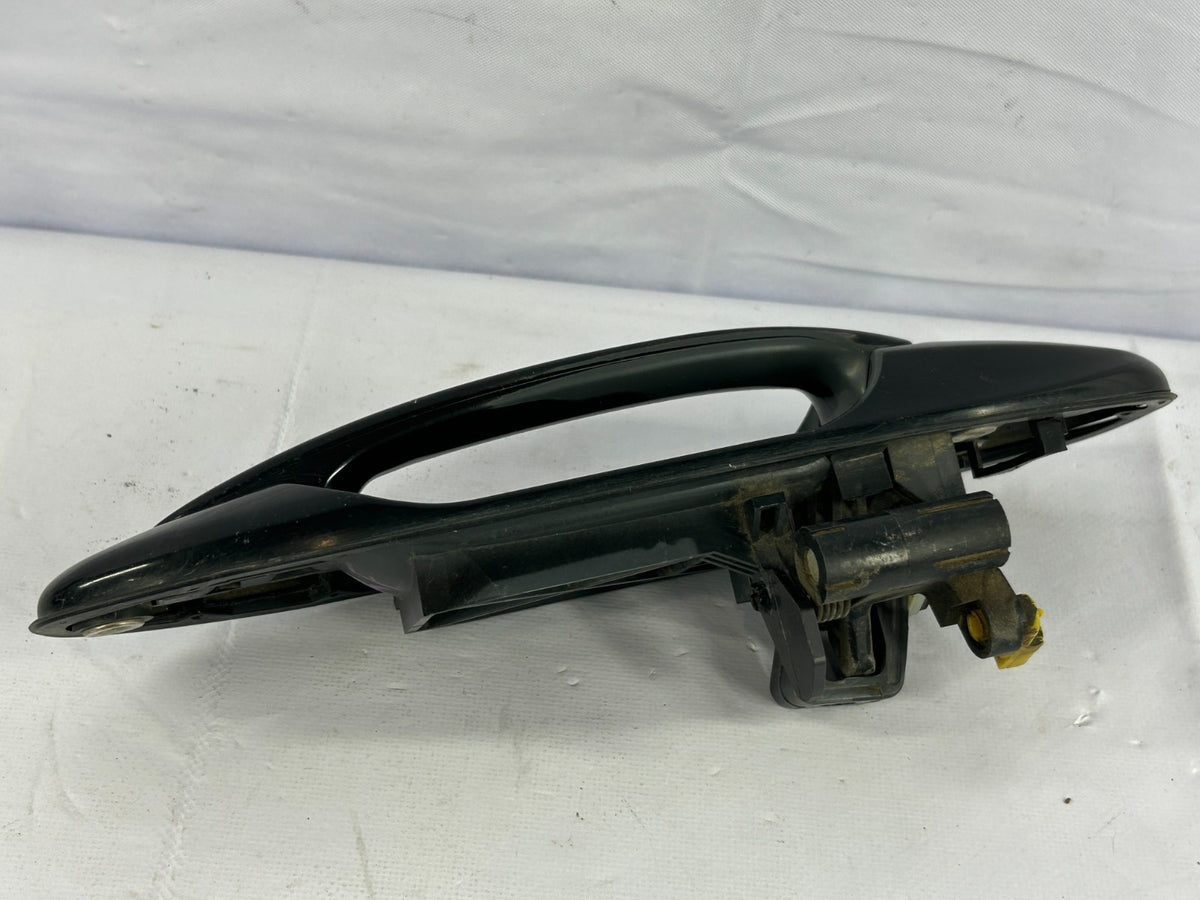 03-06 Toyota Tundra Front Right Exterior Door Handle Black OEM 69210-34050-C0