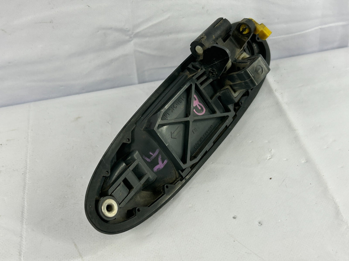 03-06 Toyota Tundra Front Right Exterior Door Handle Black OEM 69210-34050-C0