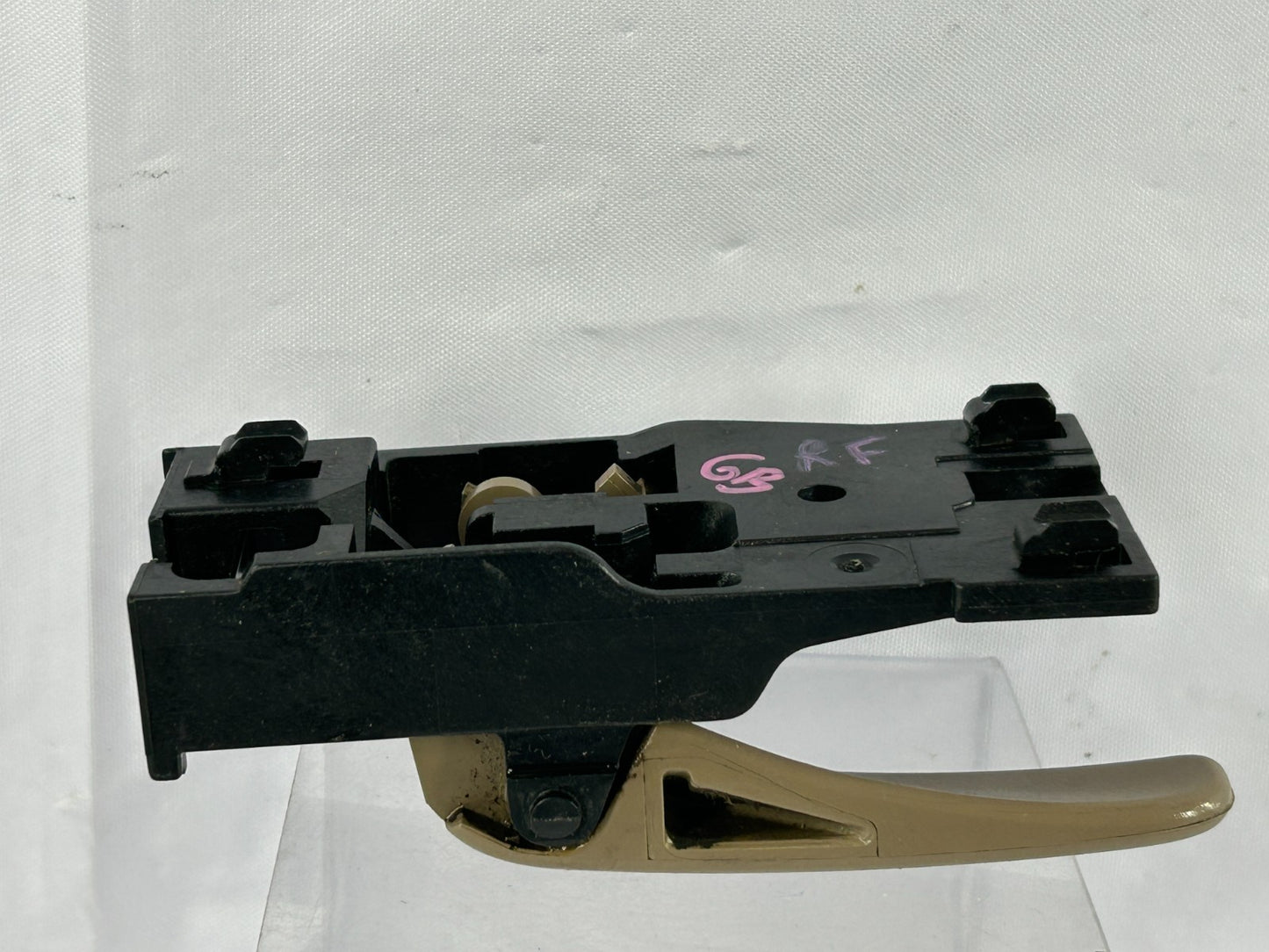 2003-2005 Toyota Tundra Front Right Interior Door Handle Brown OEM 69205-0C030