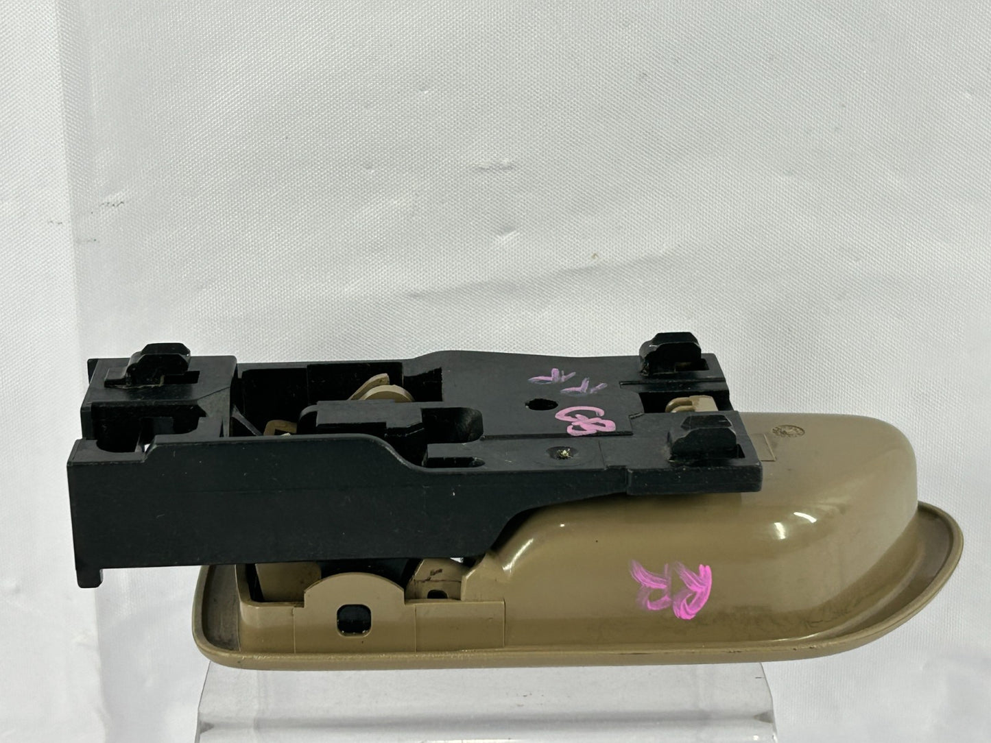 2003-2005 Toyota Tundra Rear Right Interior Door Handle OEM 69205-0C030