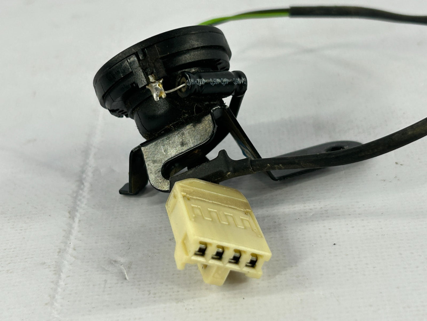 2004-2006 Toyota Tundra Sequoia Front Right Door Speaker Tweeter OEM 86160-AF040