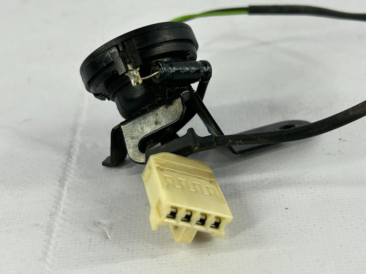 2004-2006 Toyota Tundra Sequoia Front Right Door Speaker Tweeter OEM 86160-AF040
