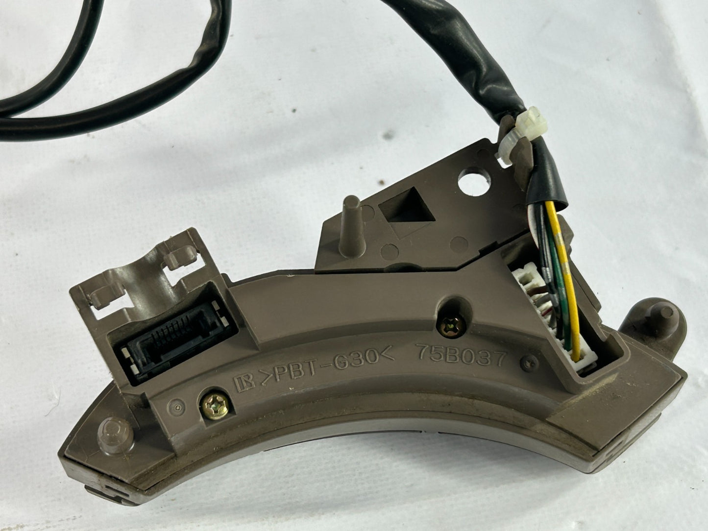 2002-2005 Toyota Tundra Left Side Steering Wheel Control Switch OEM 84247-58020