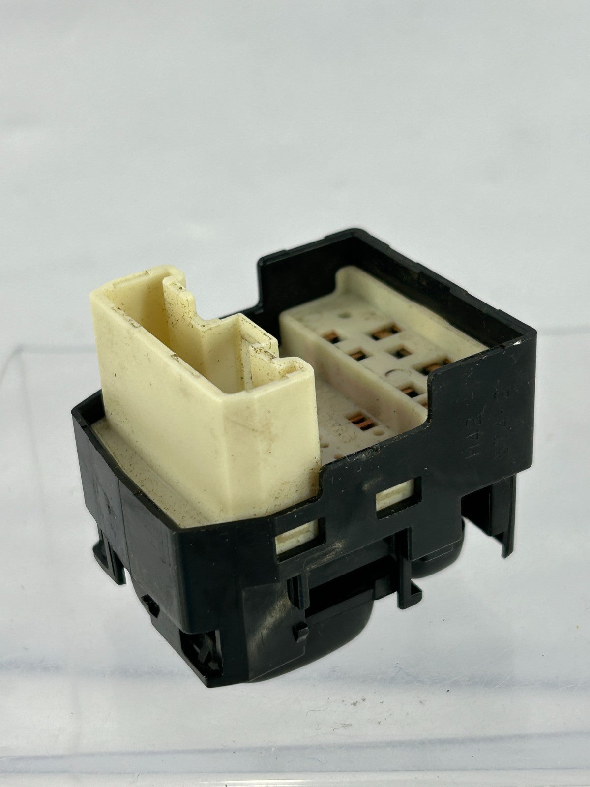 04-06 Toyota Tundra Door Side Mirror Control Switch Non-Folding OEM 84807-0C020