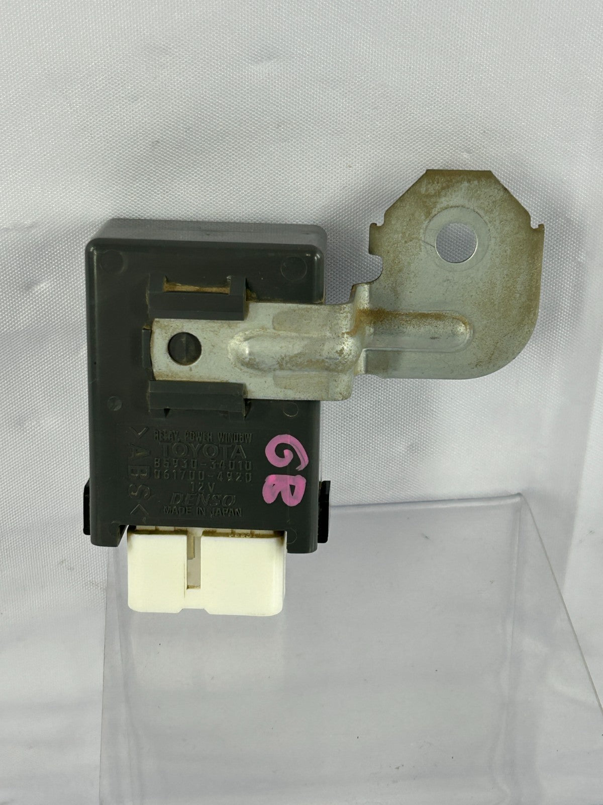 2003-2005 Toyota Tundra Double Cab Power Window Glass Relay 85930-34010 OEM