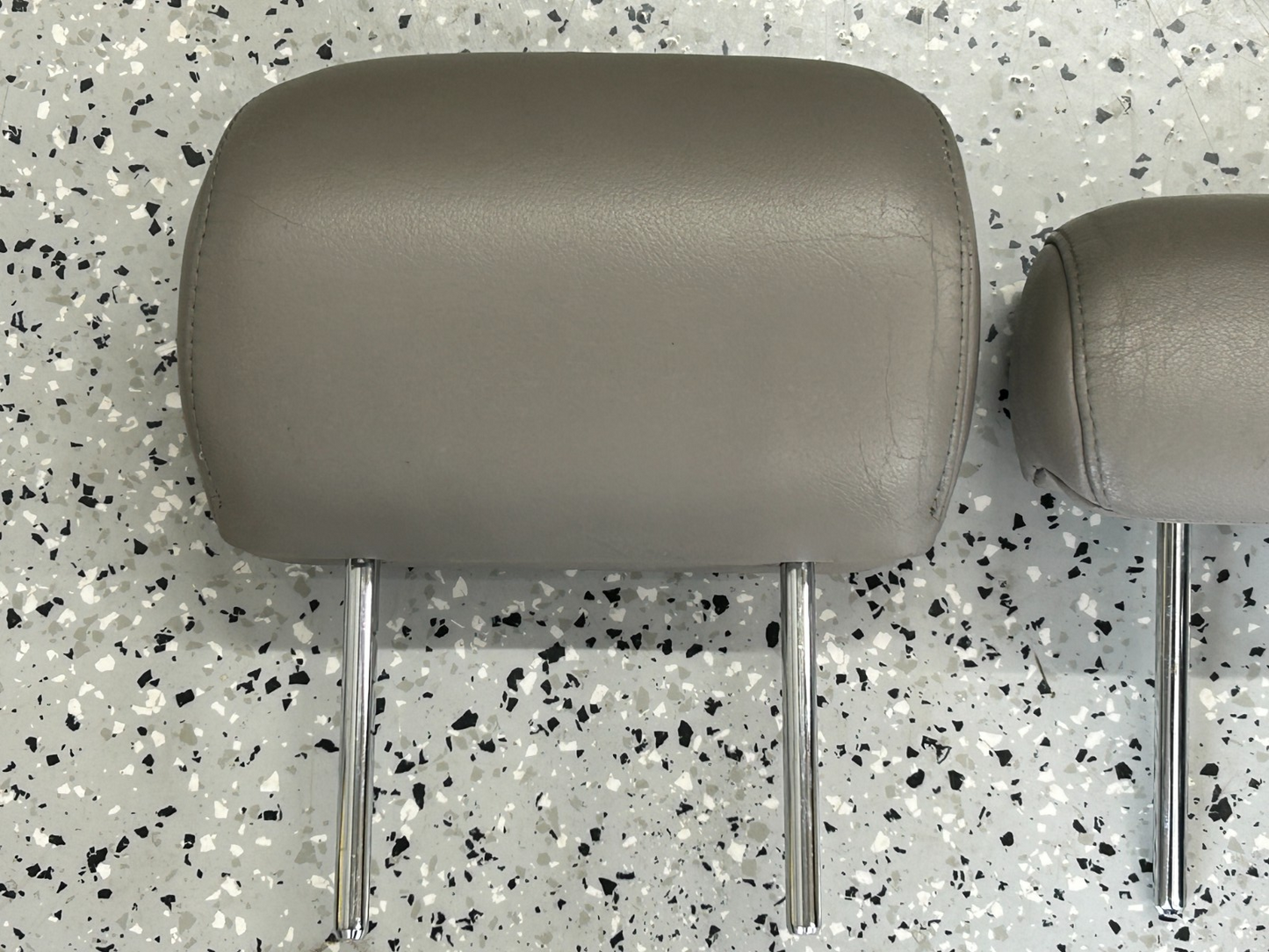 2001-2007 Toyota Sequoia Rear 2nd Row Headrest Head Rest Gray Leather OEM