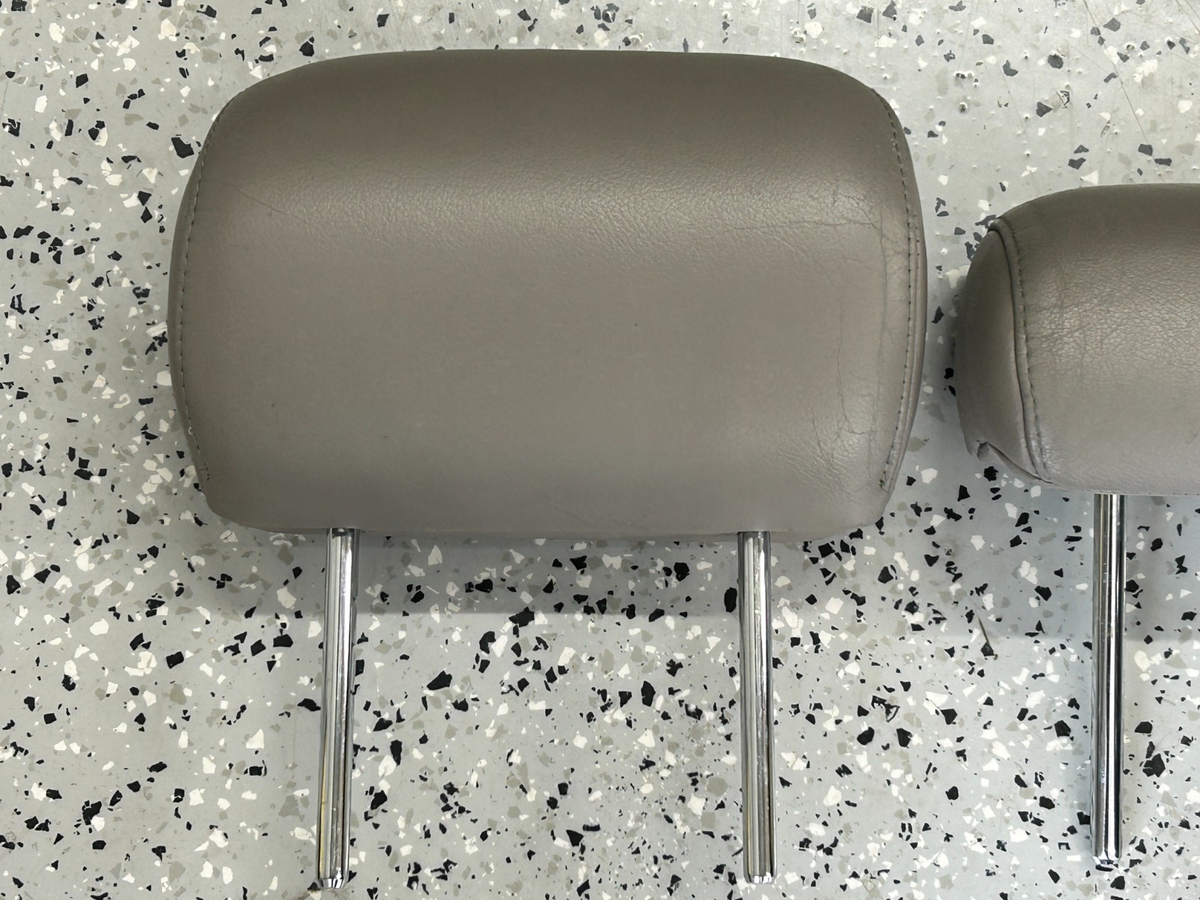 2001-2007 Toyota Sequoia Rear 2nd Row Headrest Head Rest Gray OEM 71960-0C020