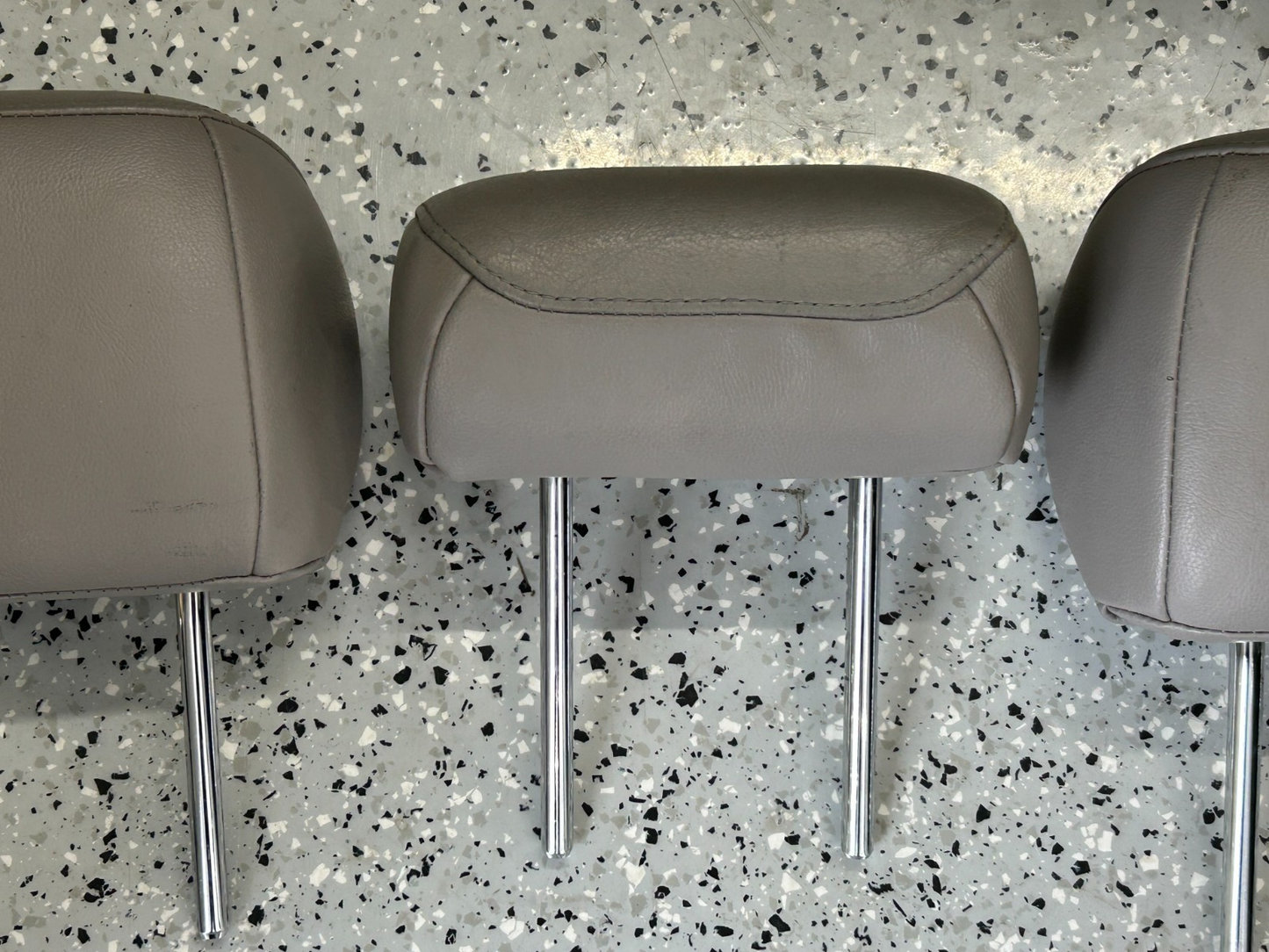 2001-2007 Toyota Sequoia Rear 2nd Row Headrest Head Rest Gray Leather OEM