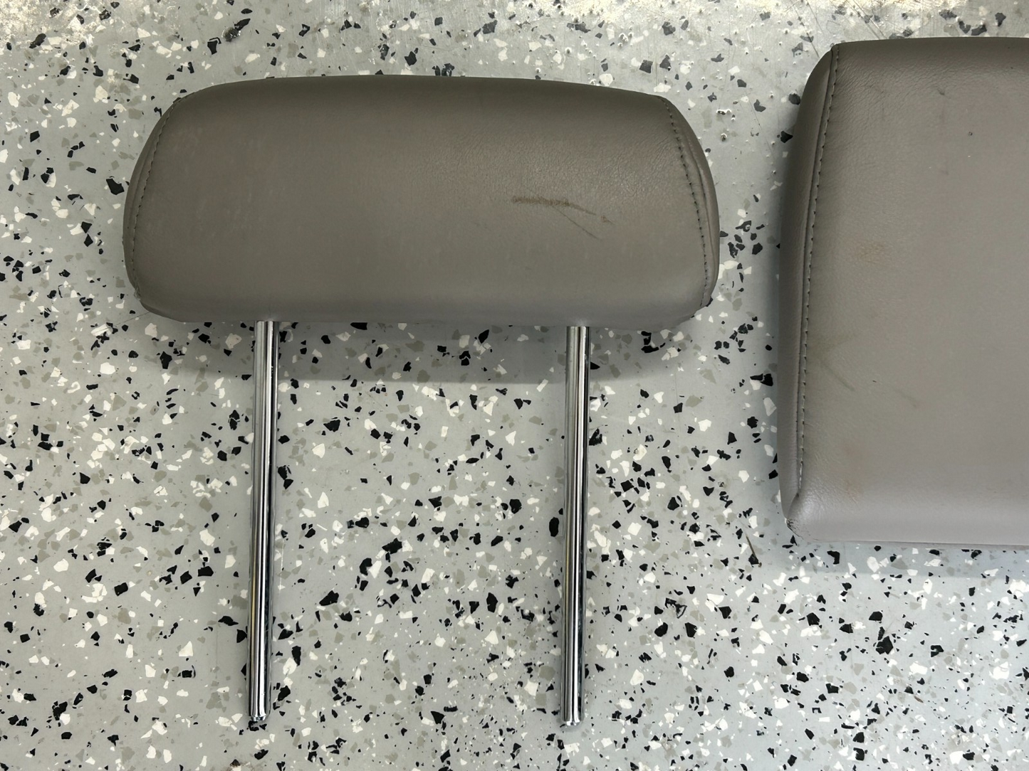 2001-2007 Toyota Sequoia Rear Third Row Headrest Head Rest Gray Leather OEM