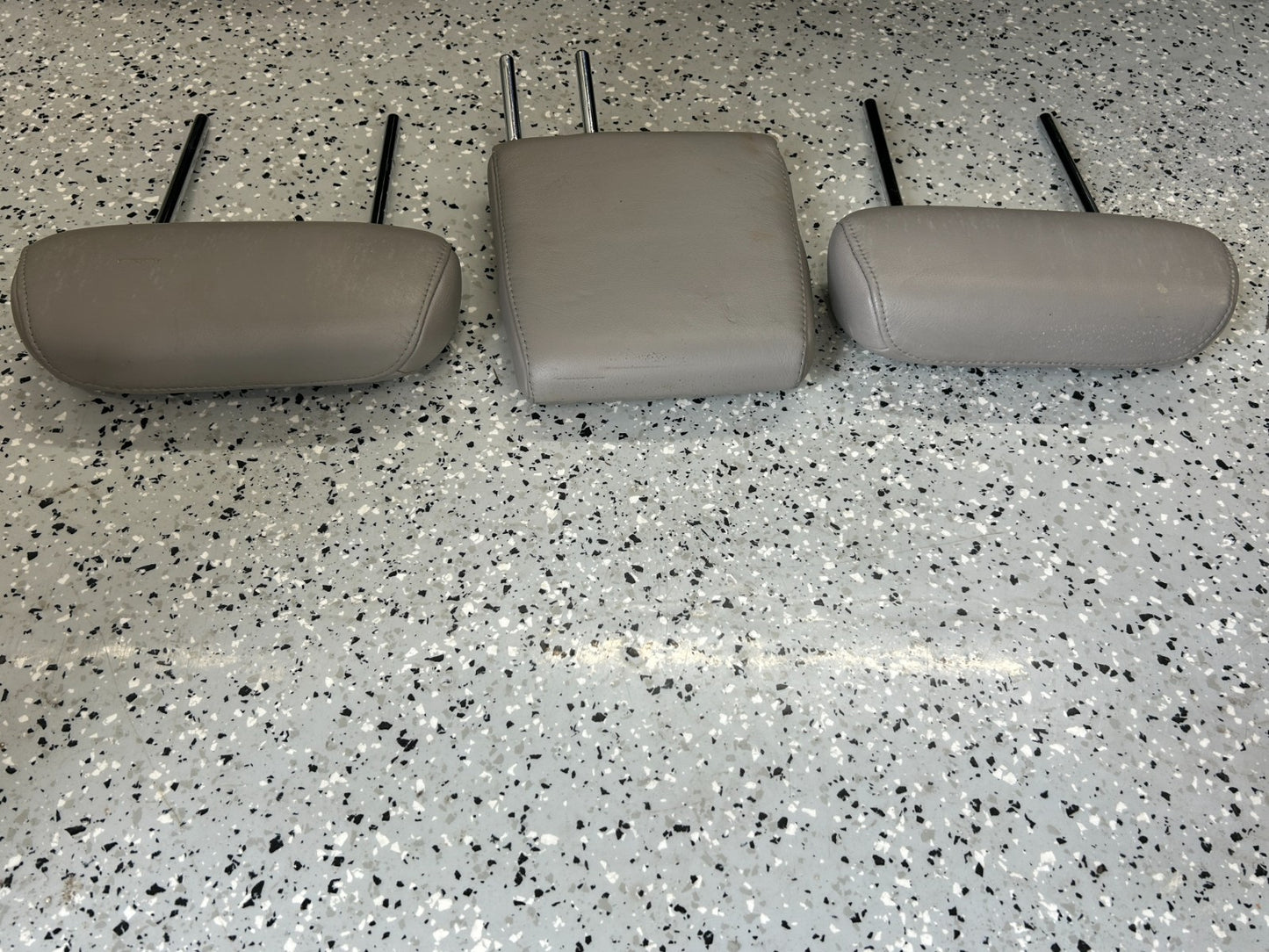 2001-2007 Toyota Sequoia Rear Third Row Headrest Head Rest Gray Leather OEM