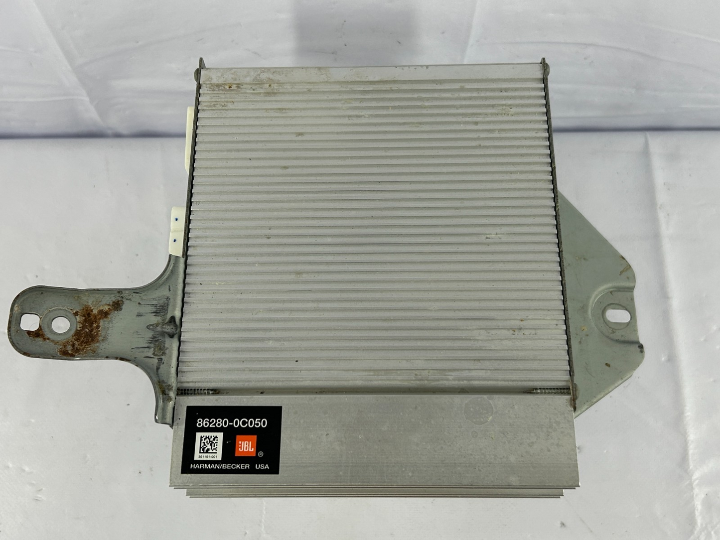 2004-2007 Toyota Sequoia Radio Audio Sound Power Amp Amplifier OEM 86280-0C050