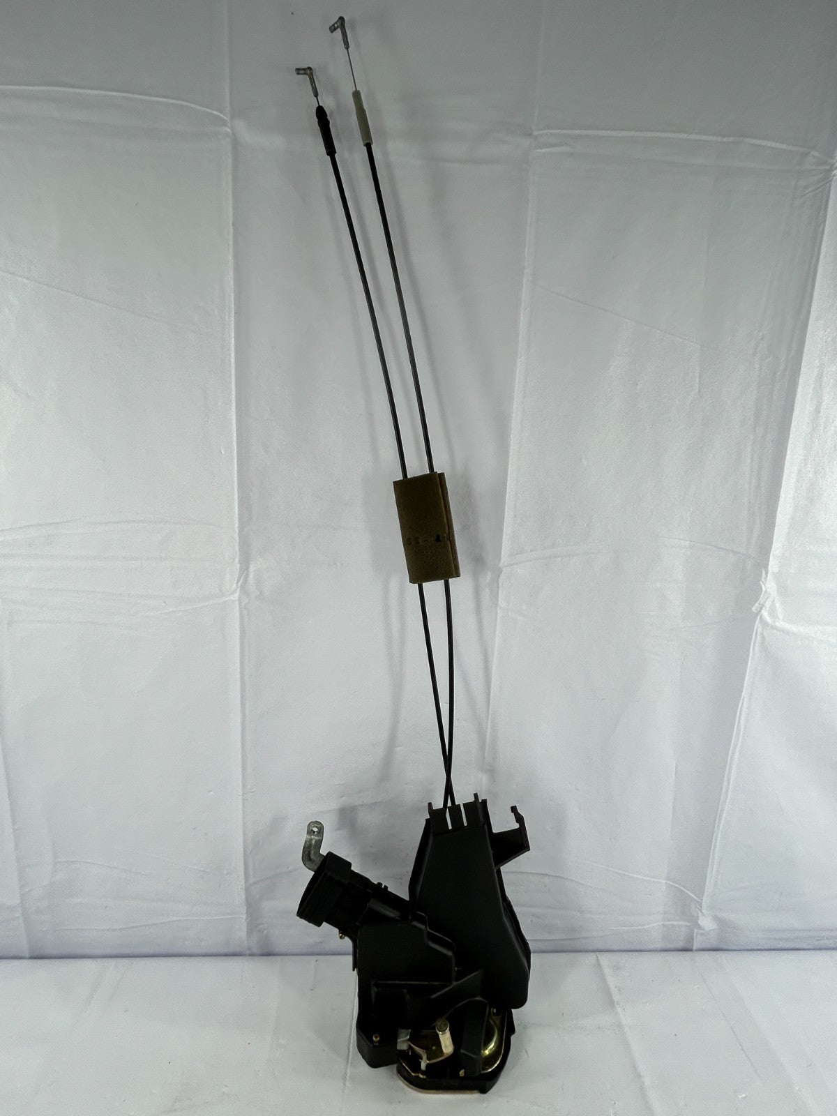01-07 Toyota Sequoia Rear Left Door Latch Lock Actuator OEM 69140-AC010