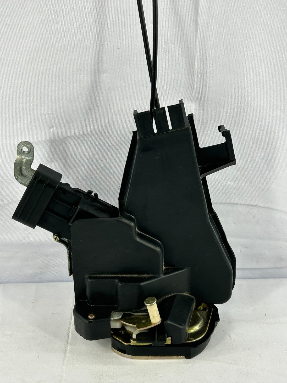 01-07 Toyota Sequoia Rear Left Door Latch Lock Actuator OEM 69140-AC010