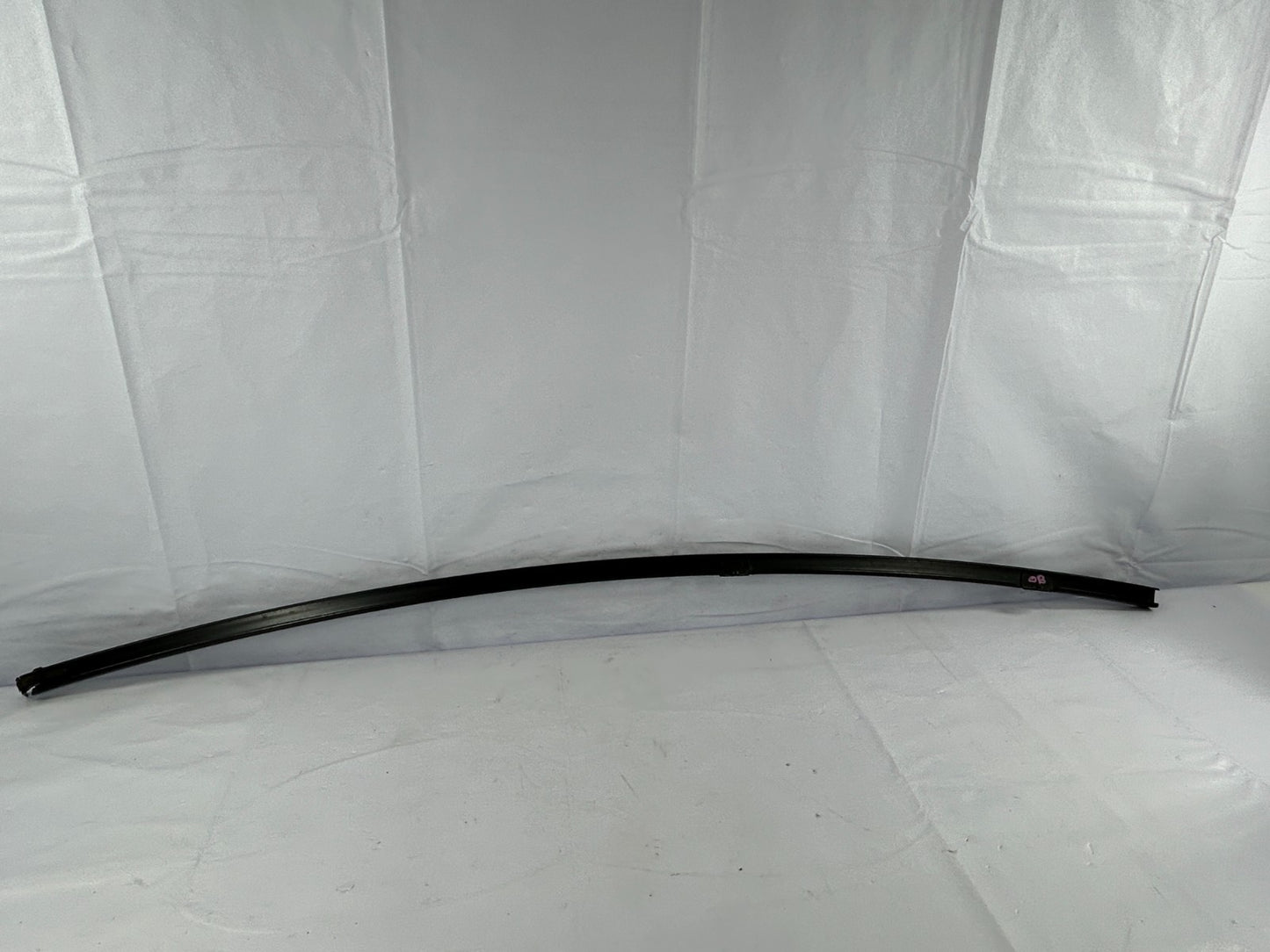 01-07 Toyota Sequoia Rear Right Door Window Glass Guide Channel Division Bar OEM