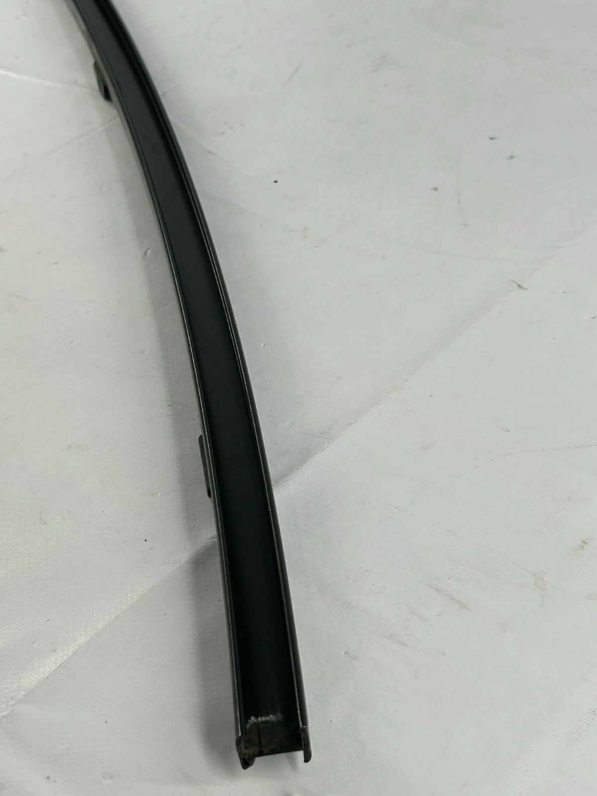 01-07 Toyota Sequoia Rear Left Door Window Glass Guide Channel Division Bar OEM
