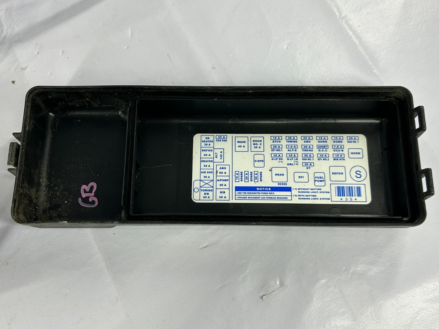 04-07 Toyota Sequoia Engine Compartment Fuse Box Junction Relay OEM 82720-0C012
