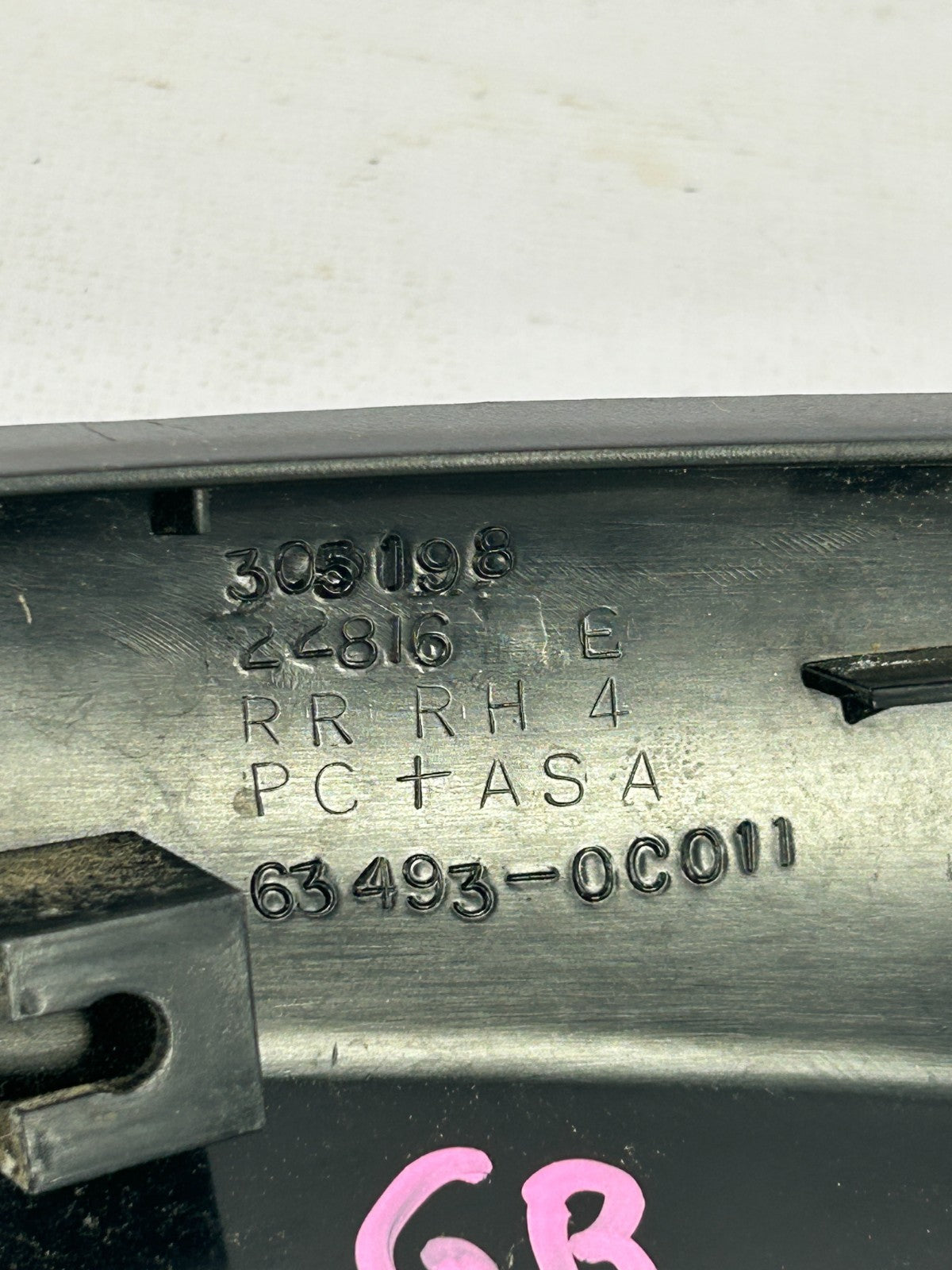2001-2007 Toyota Sequoia Rear Right Side Roof Rack Leg Cover OEM 63493-0C011