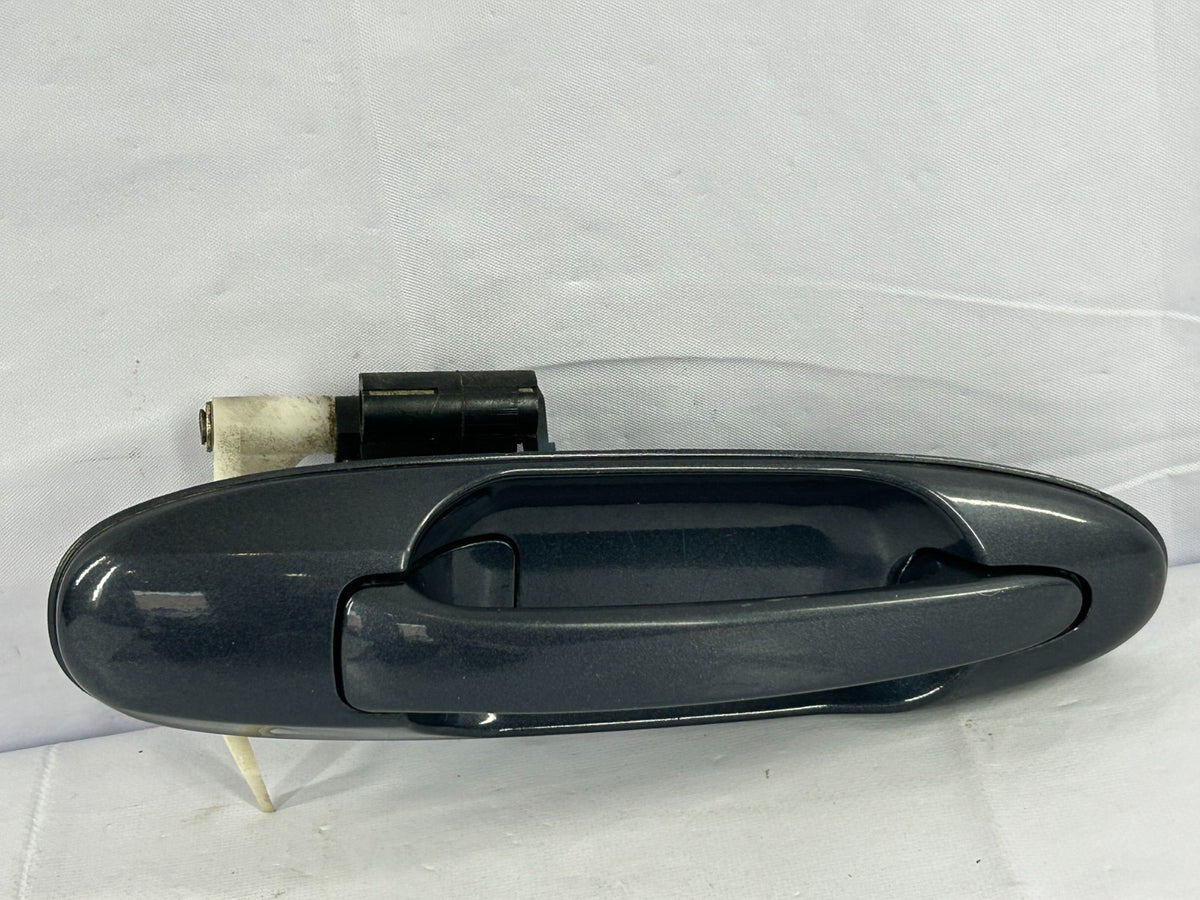 2004-2007 Toyota Sequoia Rear Right Exterior Door Handle OEM 69230-34020-J3