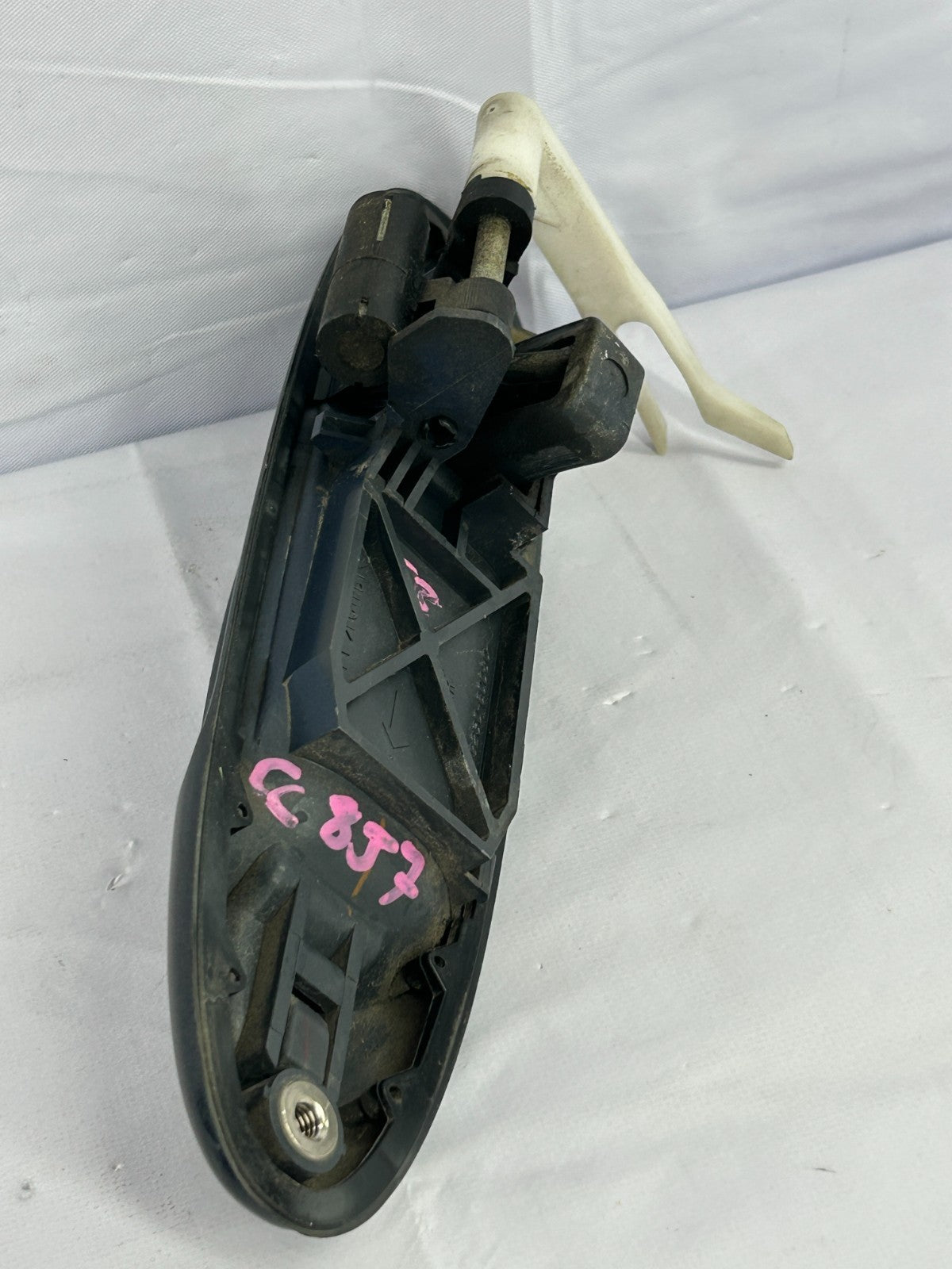2004-2007 Toyota Sequoia Rear Right Exterior Door Handle 69230-34020-J3 OEM
