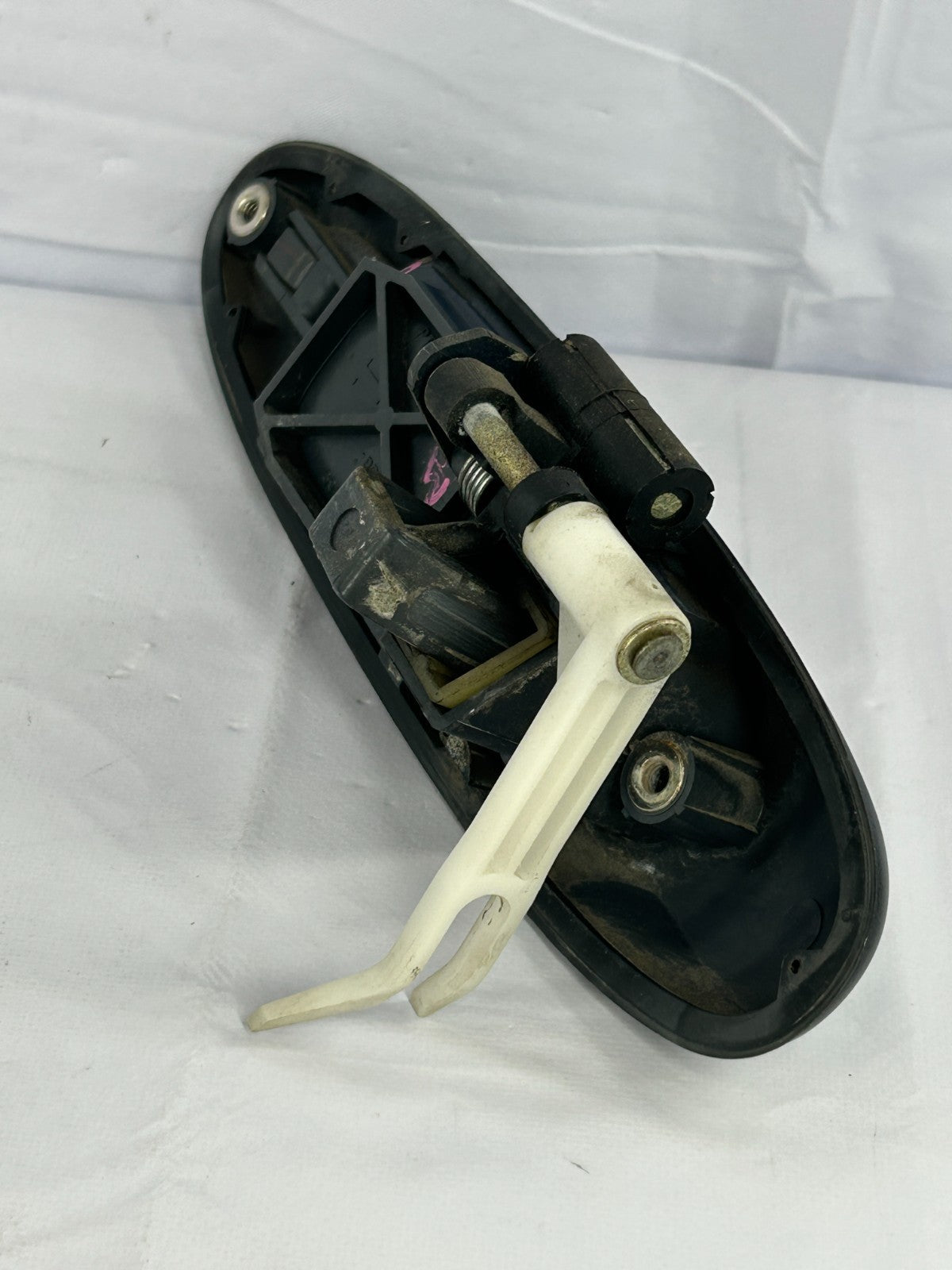 2004-2007 Toyota Sequoia Rear Right Exterior Door Handle 69230-34020-J3 OEM