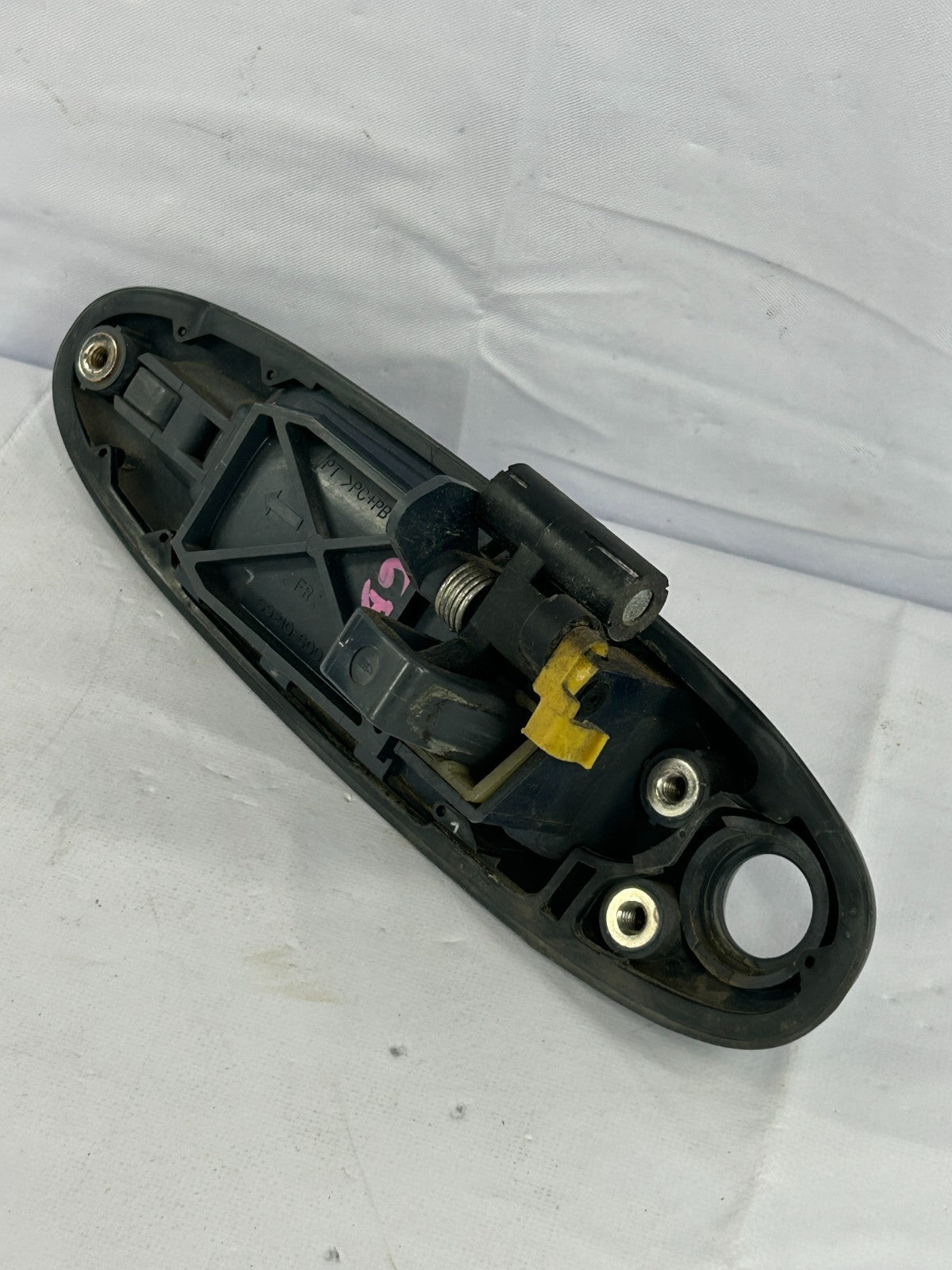 2004-2007 Toyota Sequoia Front Right Exterior Door Handle 69210-34050-J3 OEM