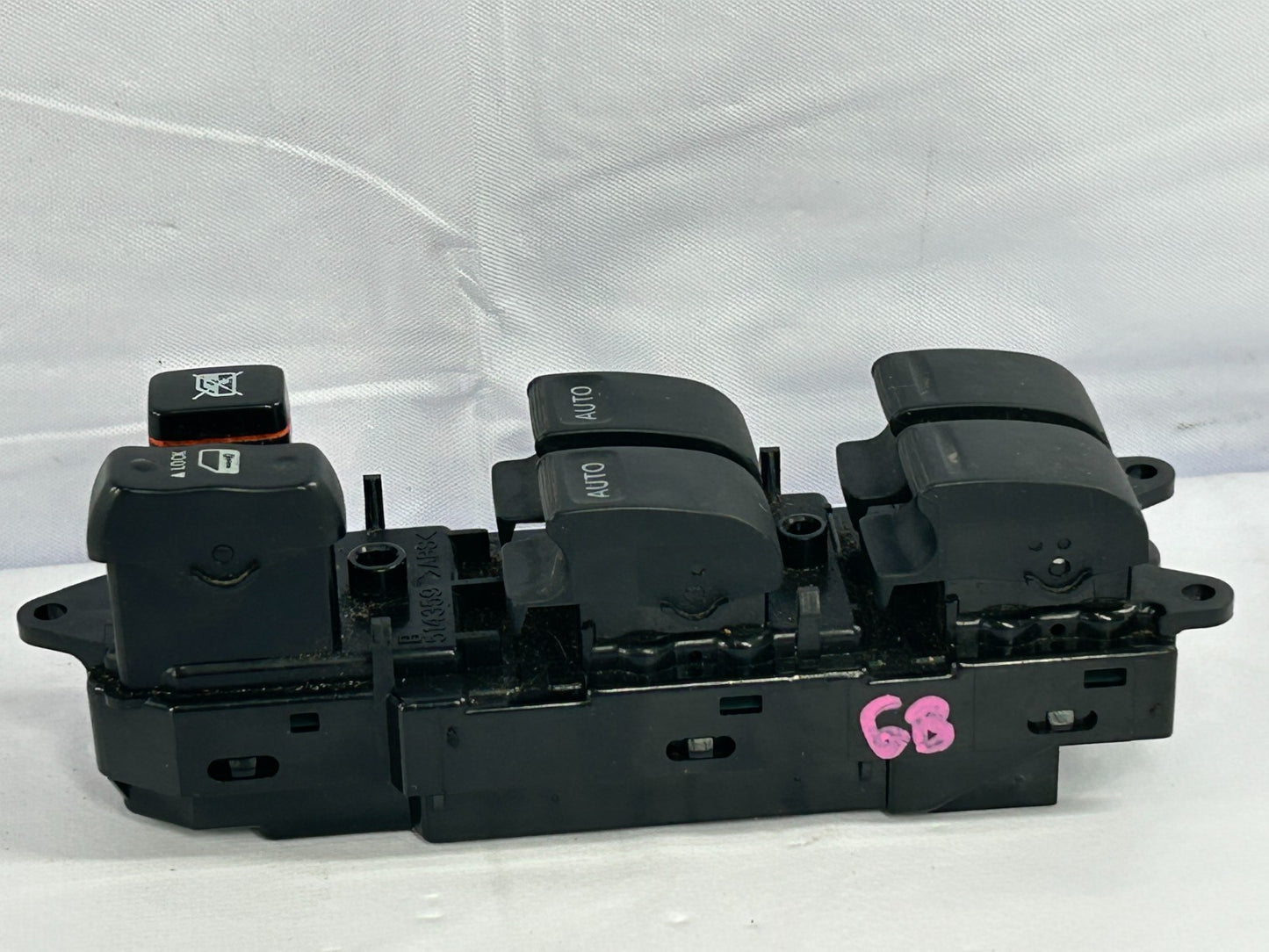 2005-2007 Toyota Sequoia Left Front Master Window Control Switch OEM 84040-0C031