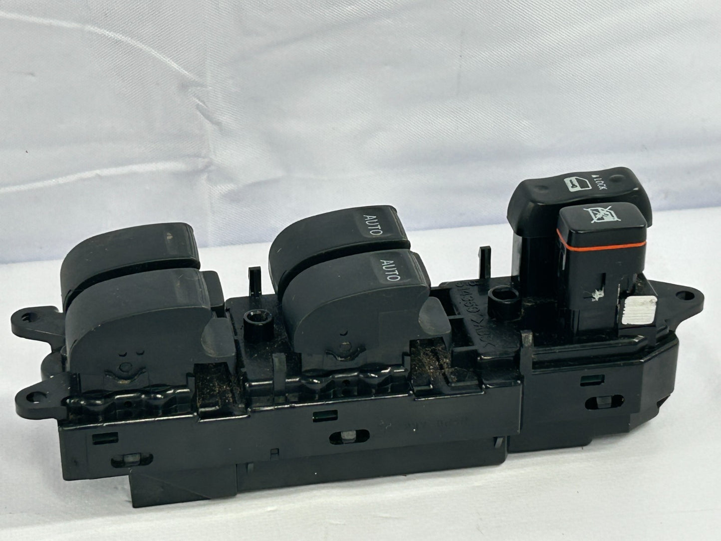 2005-2007 Toyota Sequoia Left Front Master Window Control Switch OEM 84040-0C031