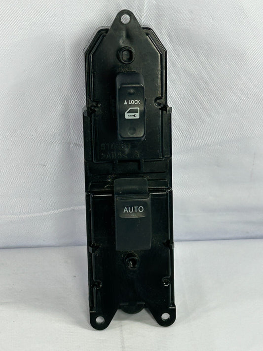 2005-2007 Toyota Sequoia Right Front Window Control Switch OEM 84030-0C031