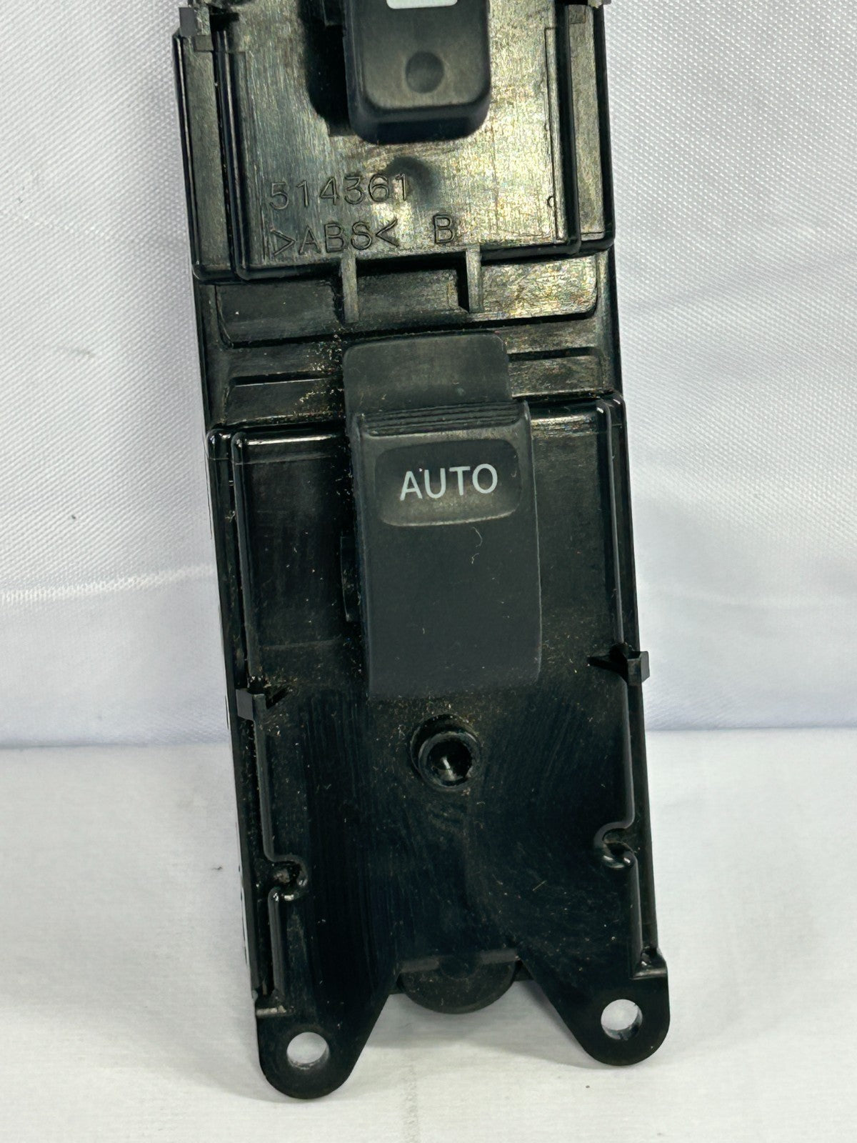2005-2007 Toyota Sequoia Right Front Window Control Switch OEM 84030-0C031