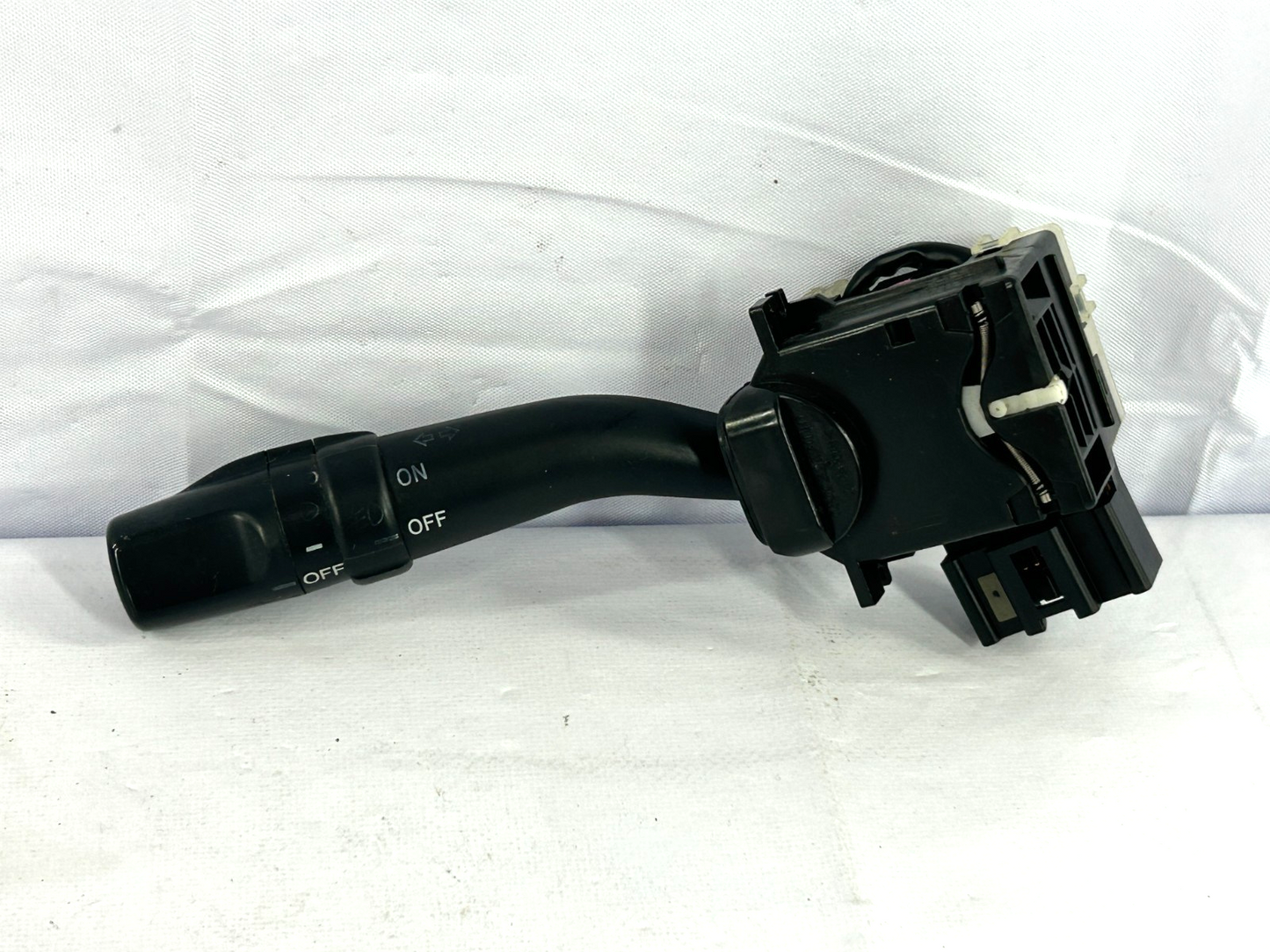 2001-2007 Toyota Sequoia Turn Signal Headlight Fog Light Switch OEM 84140-0C030