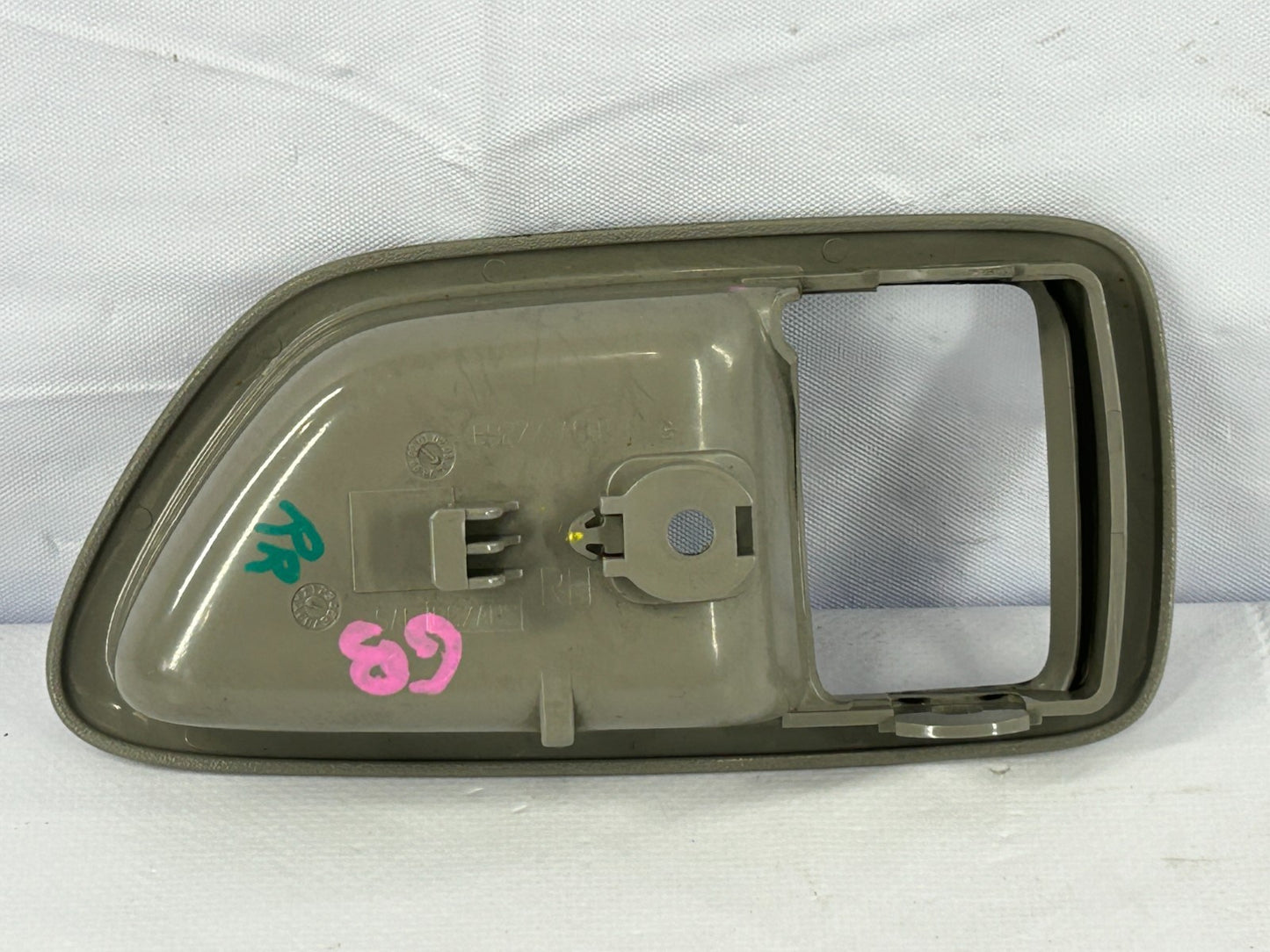 2001-2007 Toyota Sequoia Rear Right Door Handle Bezel Trim Gray OEM 69277-AC010