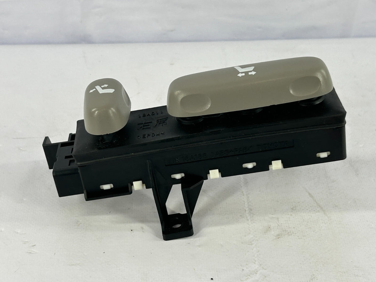 04-07 Toyota Sequoia Front Right Passenger Side Power Seat Switch 84922-60130