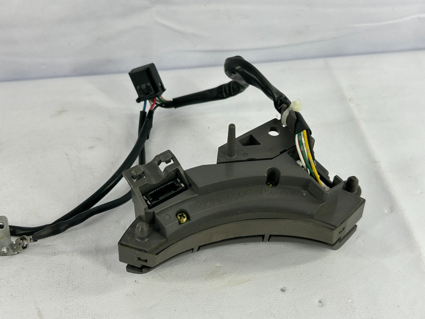2002-2007 Toyota Sequoia Tundra Left Side Steering Wheel Control Switch Gray OEM
